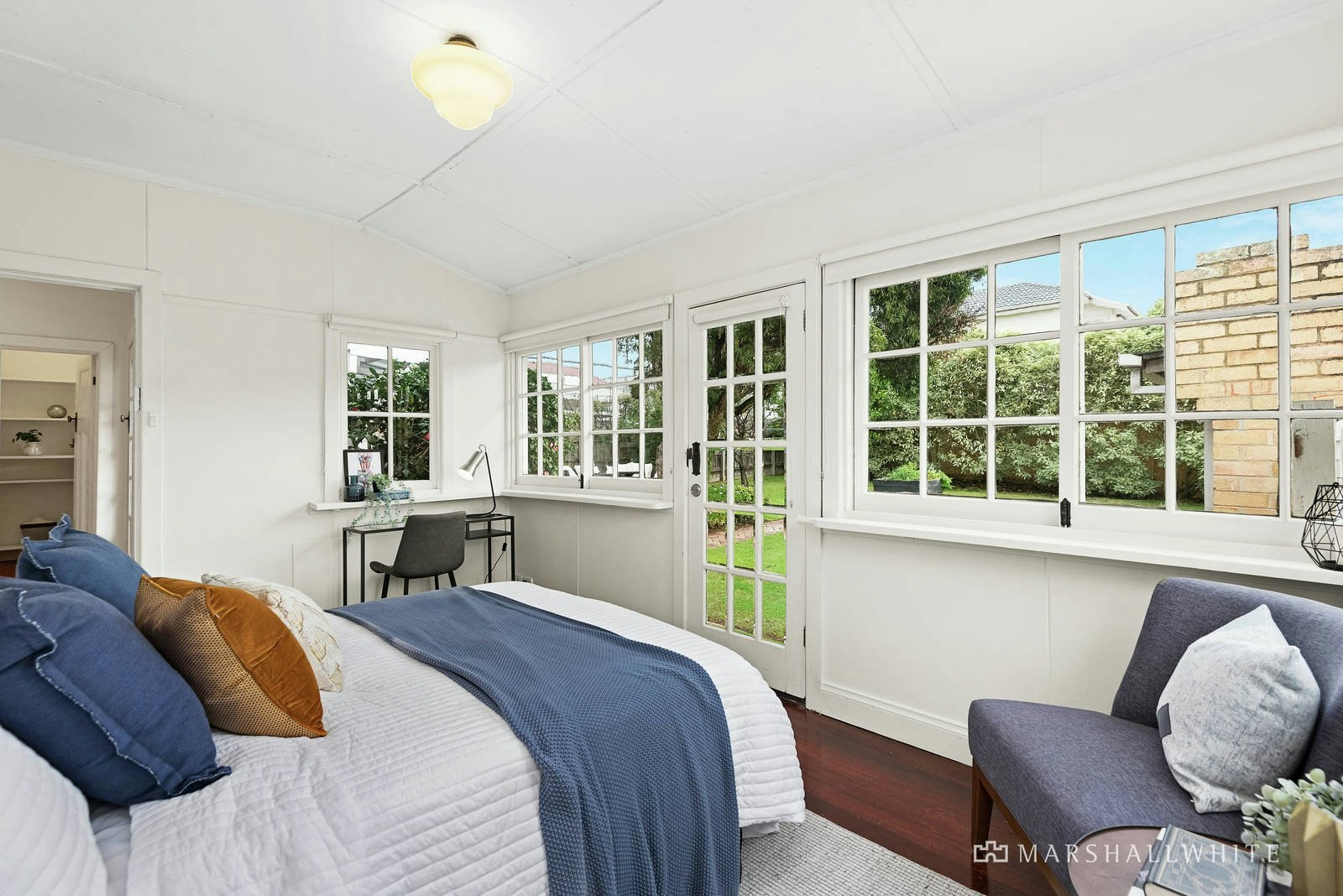 55 Bennett Parade, Kew East, VIC