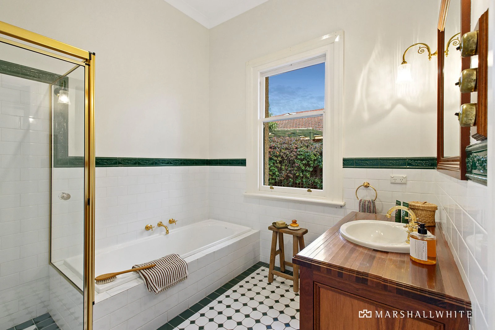 23 Clapham Street, Balwyn, VIC