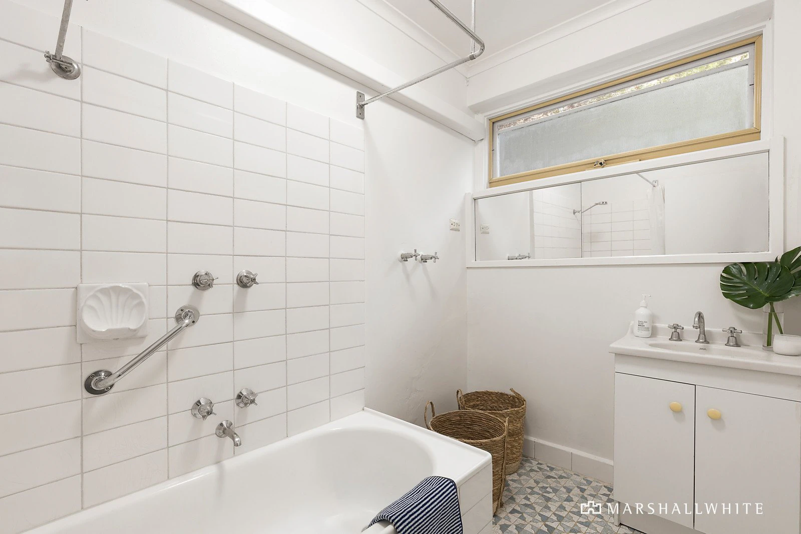 2/73 Edgar Street North, Glen Iris, VIC