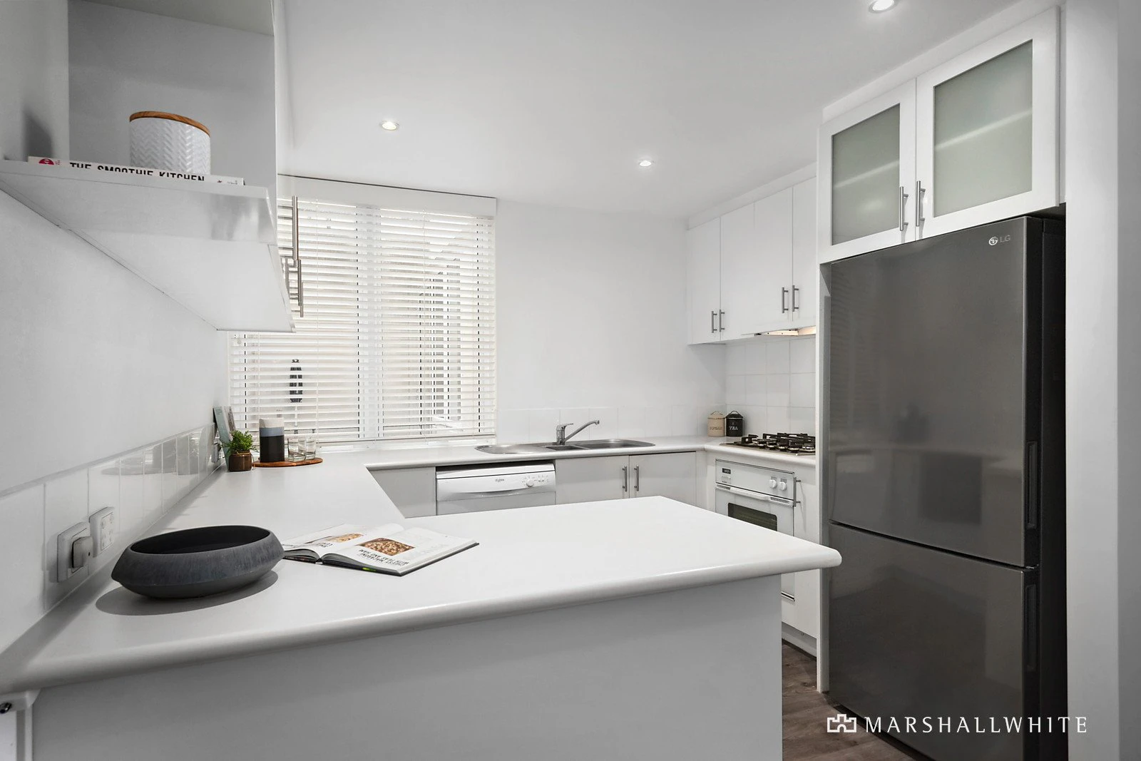 21/56 Beach Road, Hampton, VIC