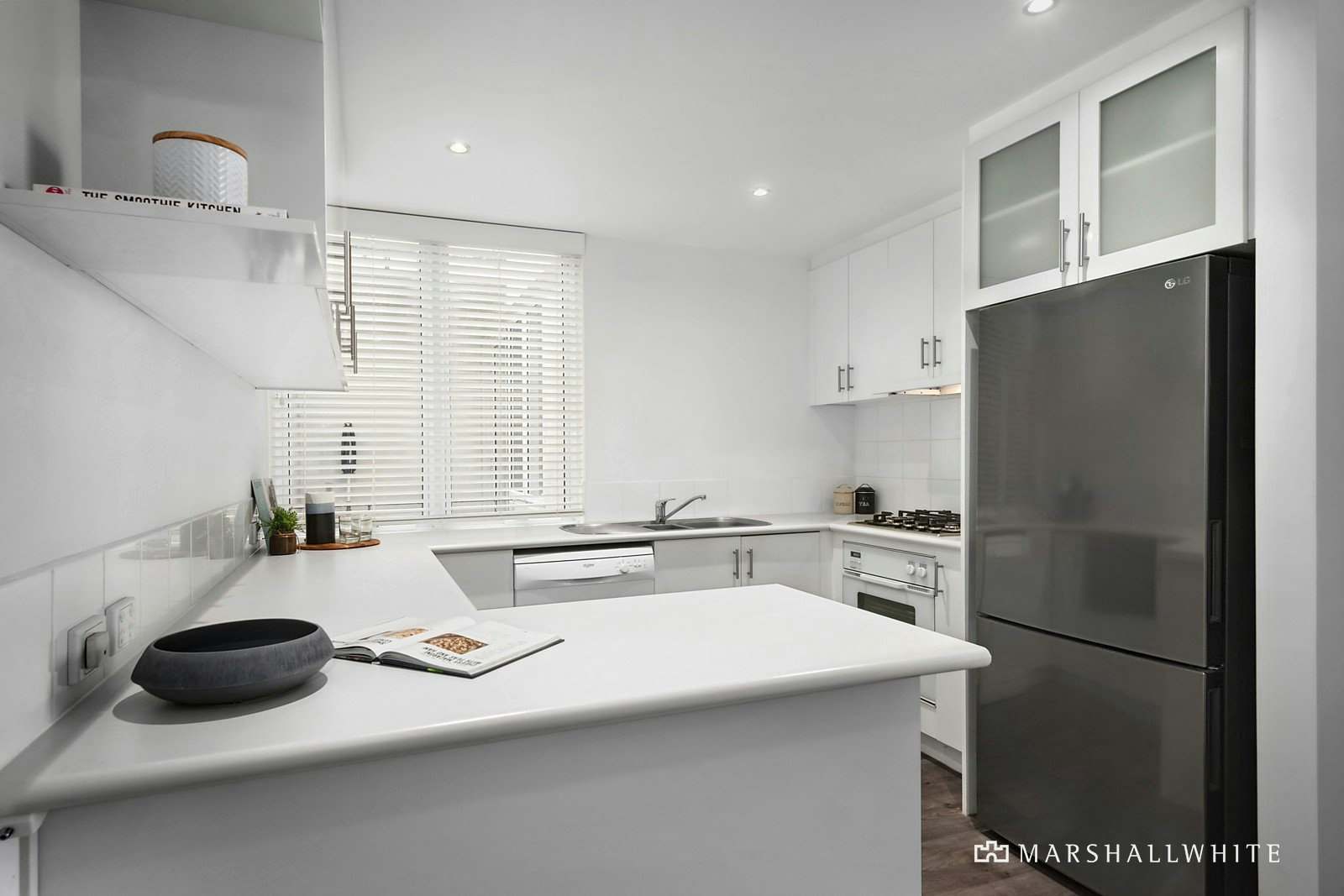 21/56 Beach Road, Hampton, VIC