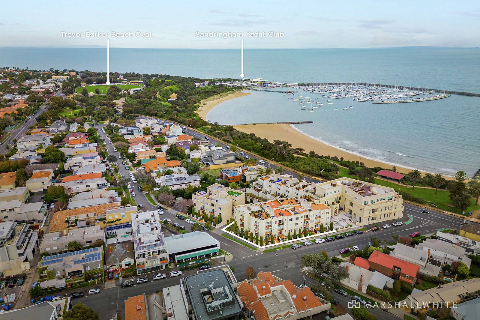 21/56 Beach Road, Hampton, VIC