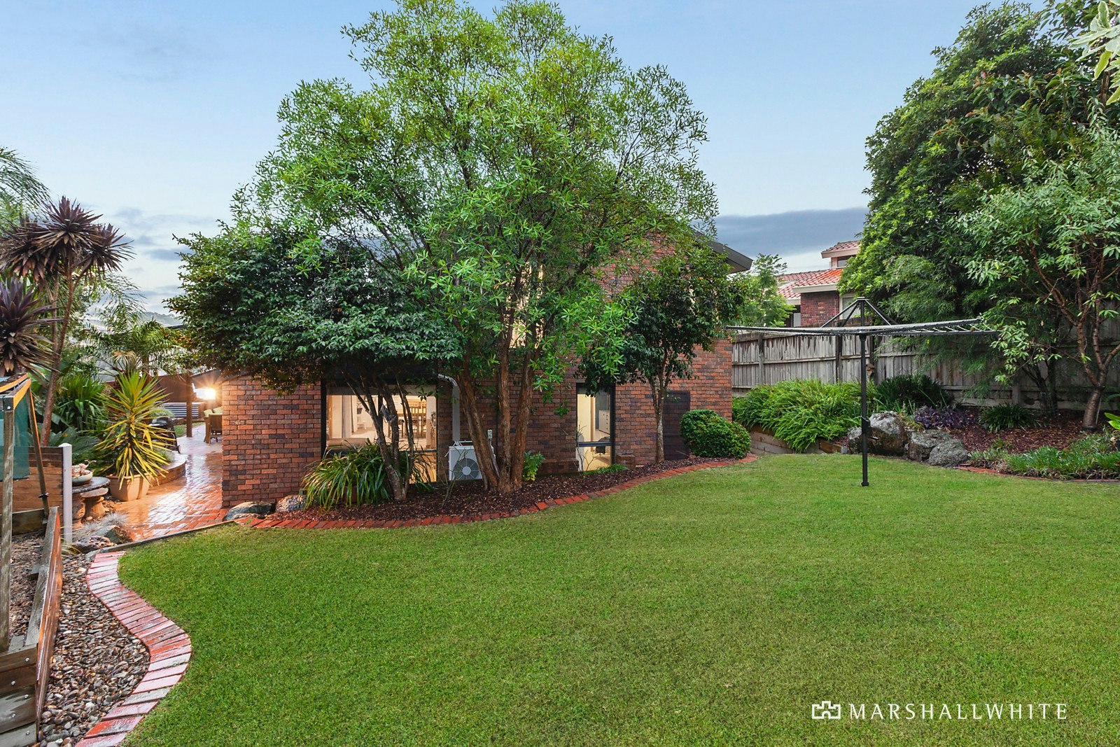 6 Cosmos Court, Doncaster East, VIC