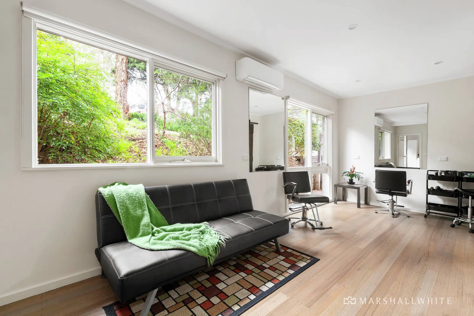 11 Mopoke Hill Road, Warrandyte, VIC