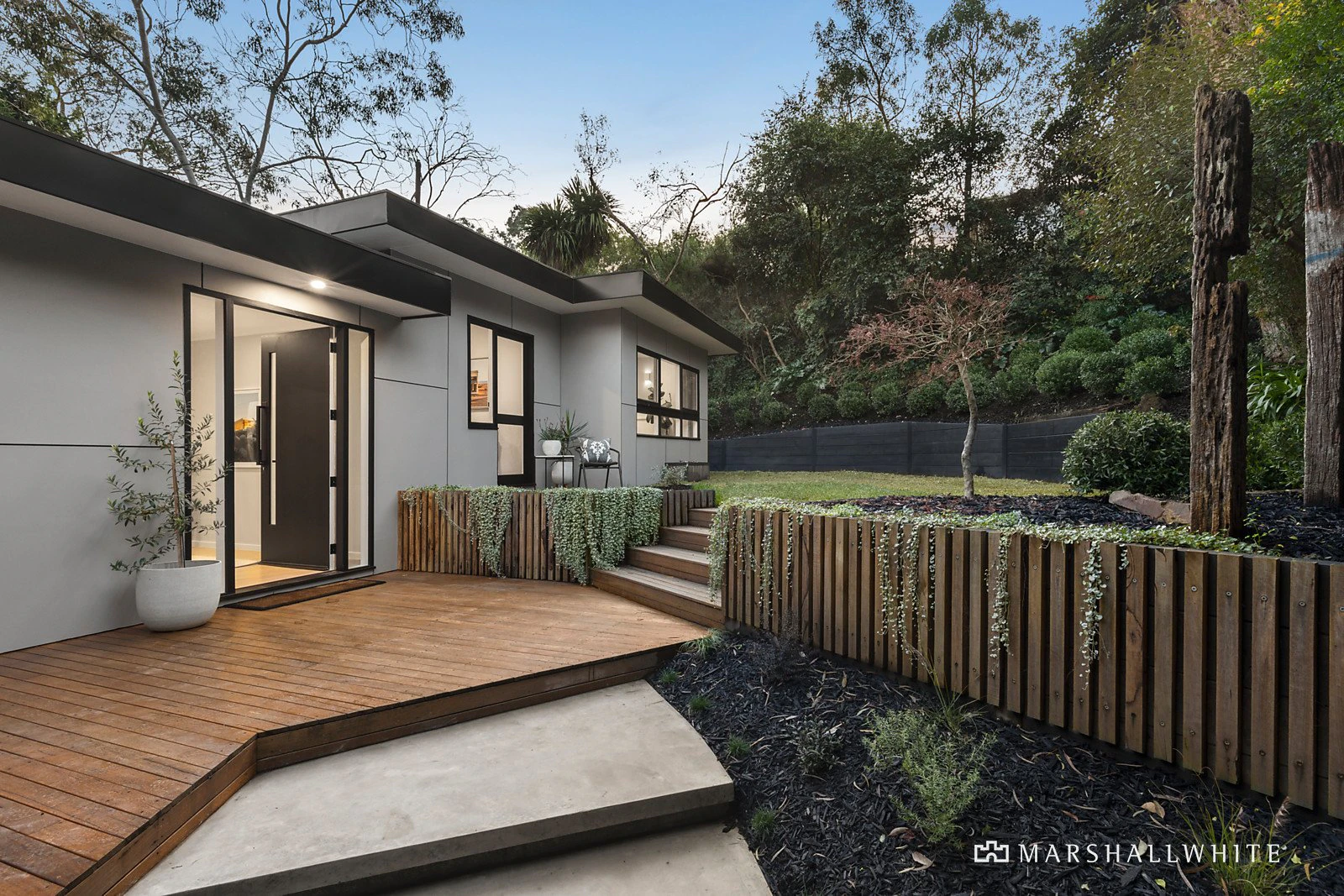 12 Alan Place, Warrandyte, VIC