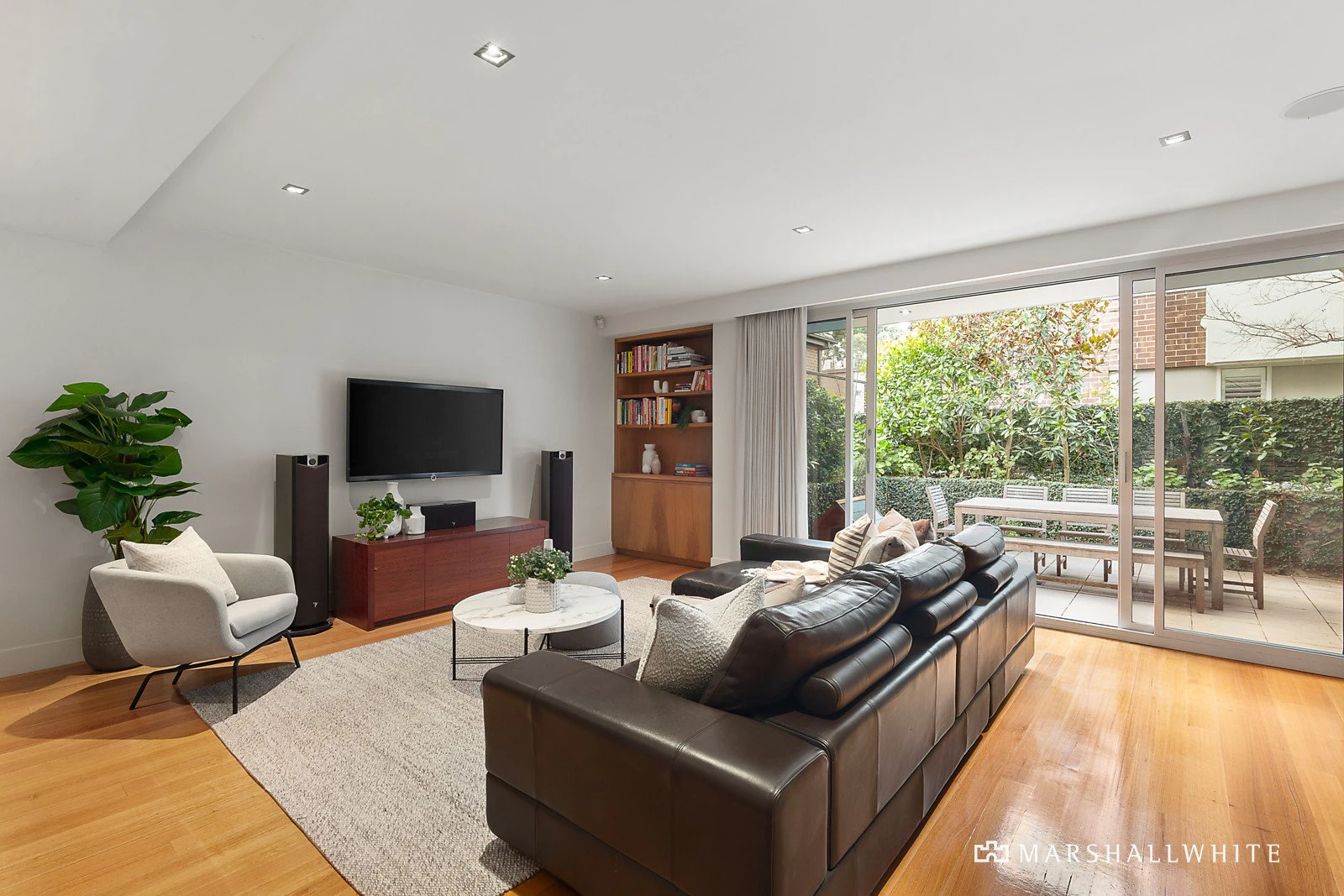 2/55 Manningtree Road, Hawthorn, VIC