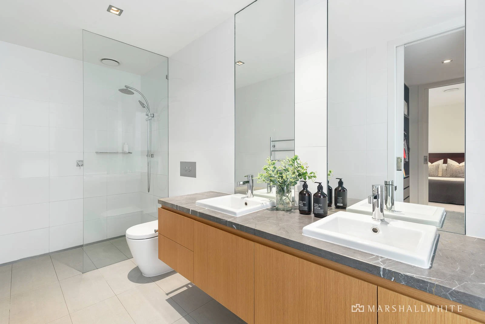 2/55 Manningtree Road, Hawthorn, VIC