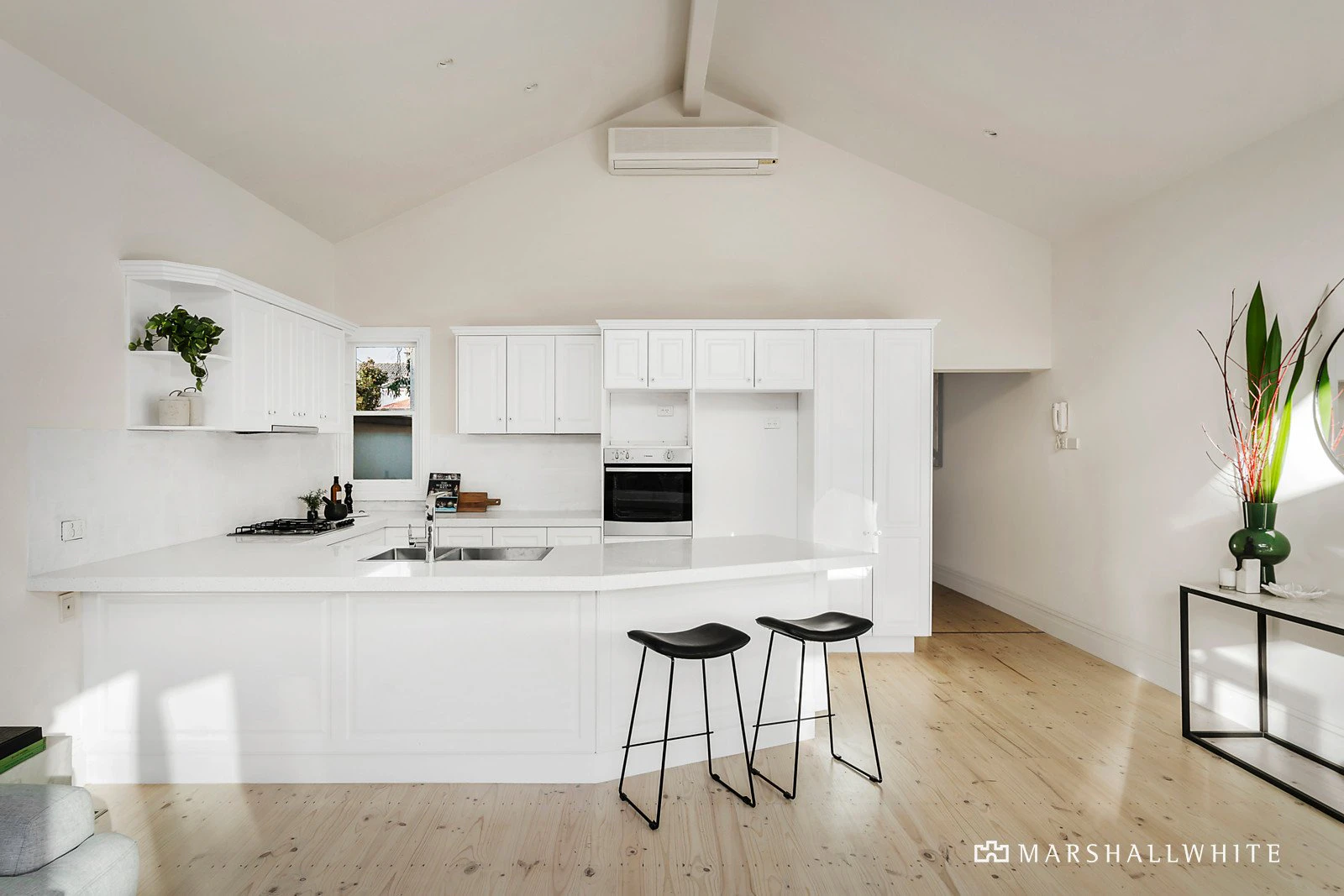 21 Rose Street, Armadale, VIC