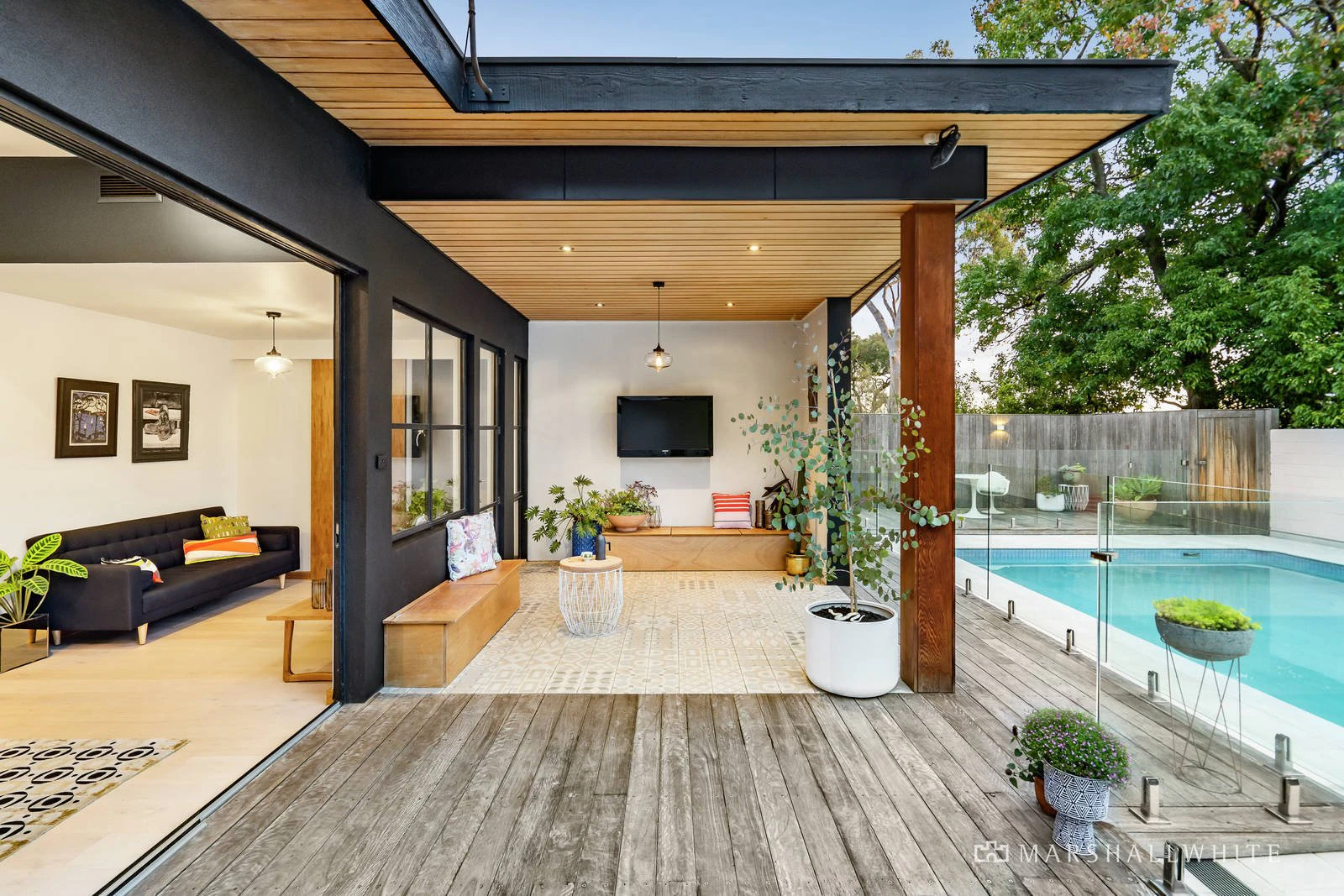7 Balwyn Road, Canterbury, VIC