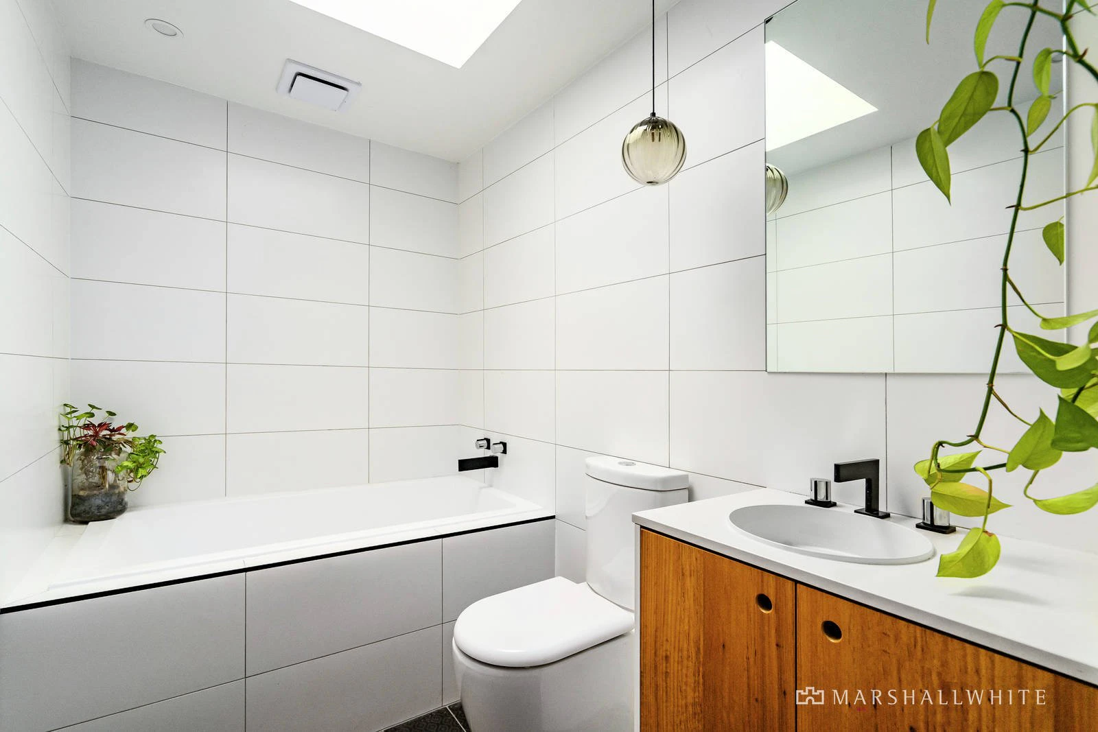 7 Balwyn Road, Canterbury, VIC