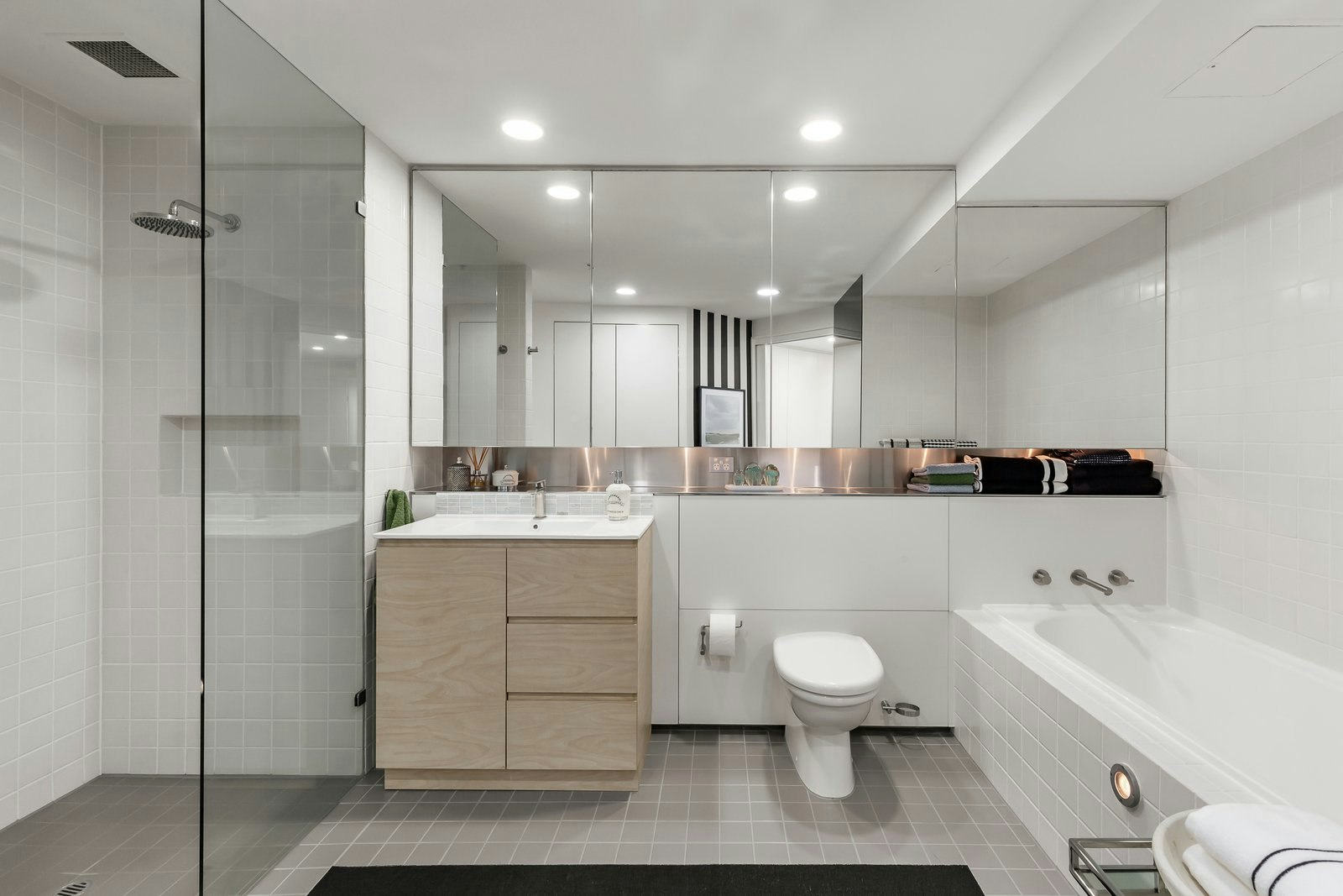 1E/635 St Kilda Road, Melbourne, 3004