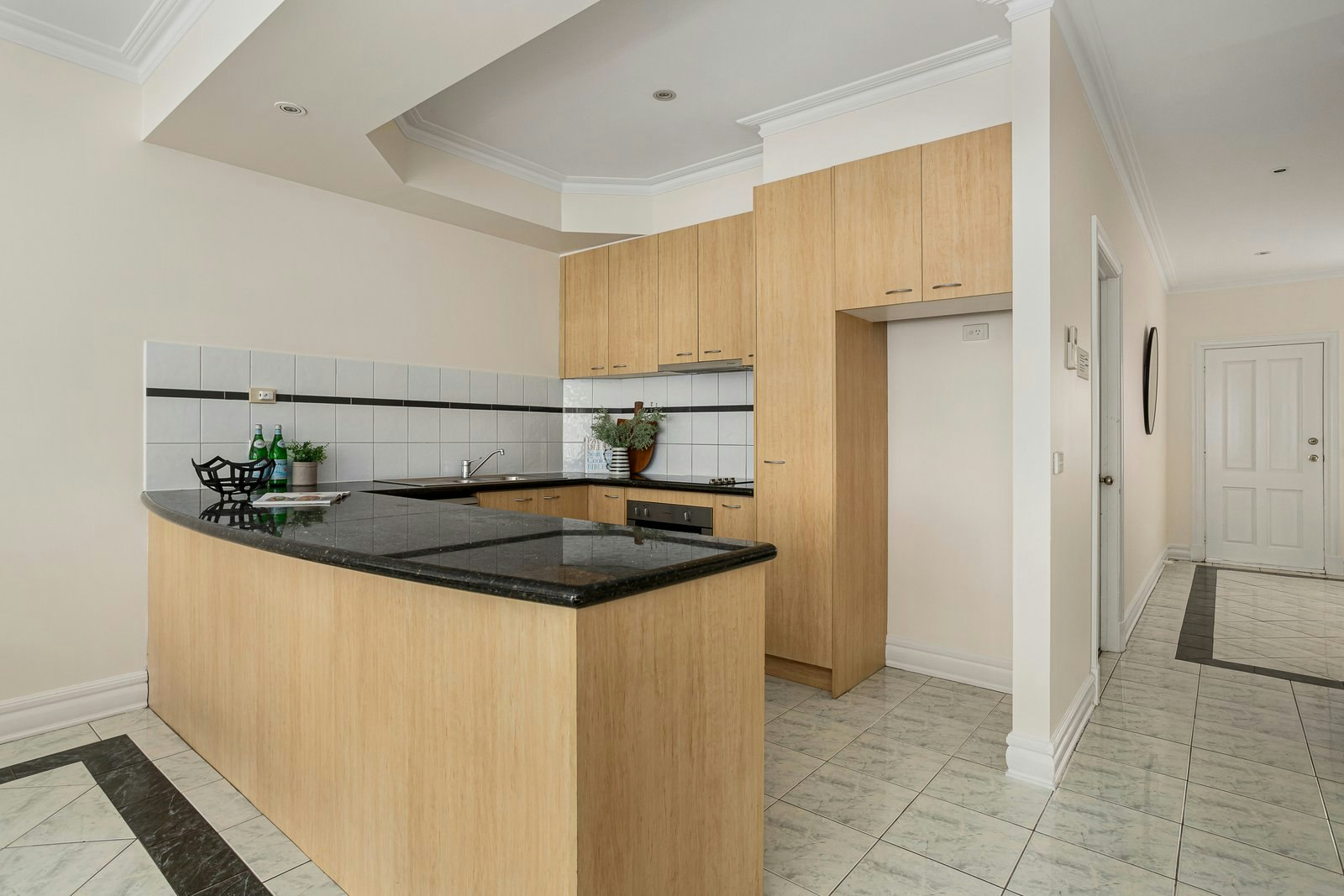 15 Continental Way, Prahran, 3181