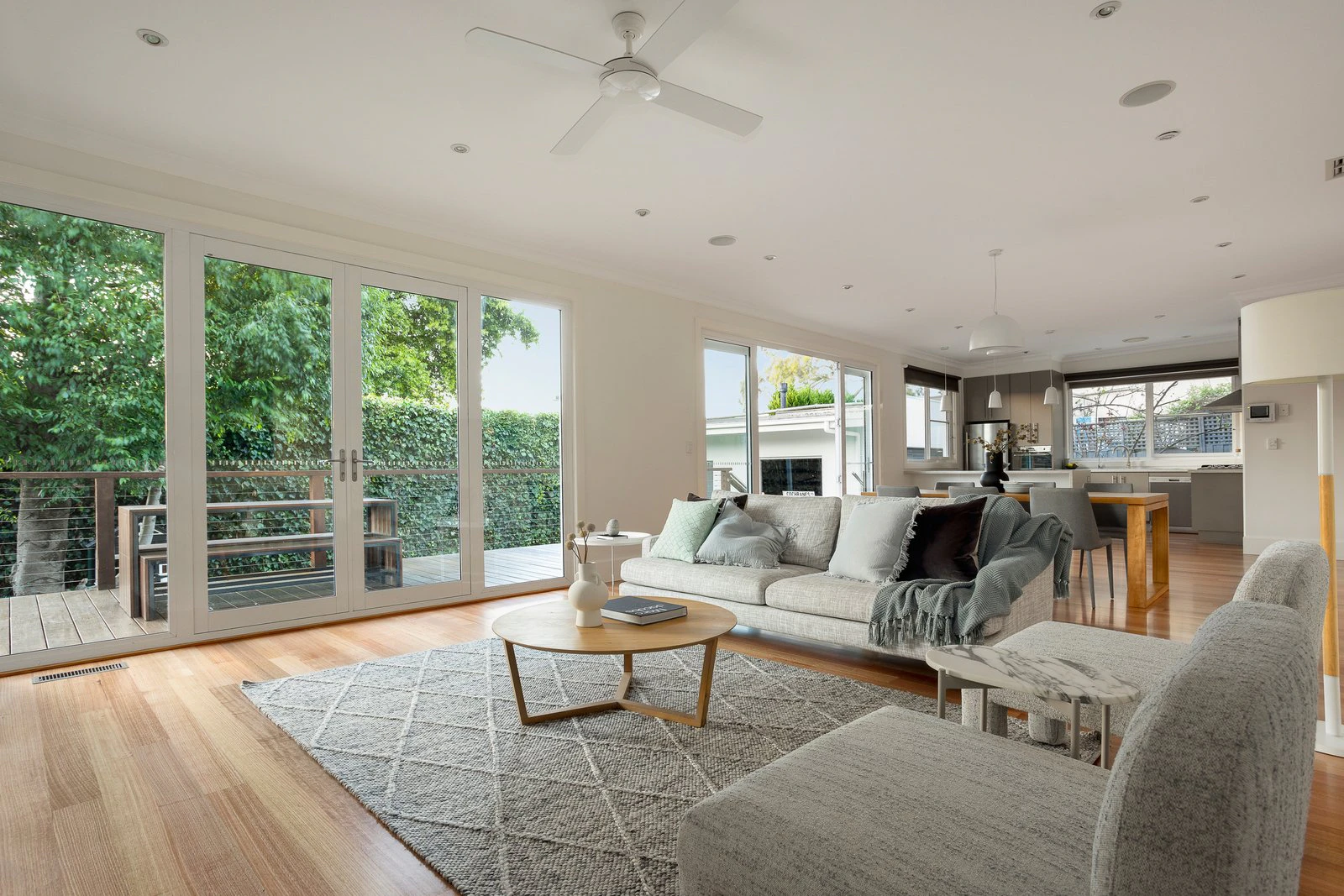 4 Yeovil Road, Glen Iris, 3146