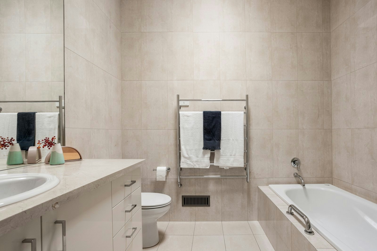 4 Yeovil Road, Glen Iris, 3146