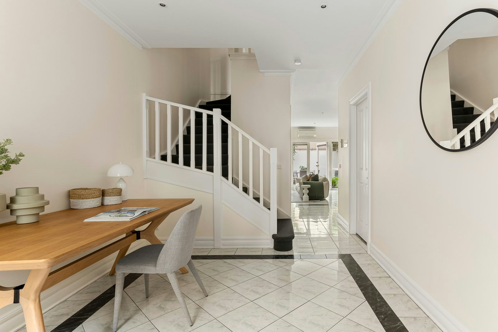 15 Continental Way, Prahran, 3181