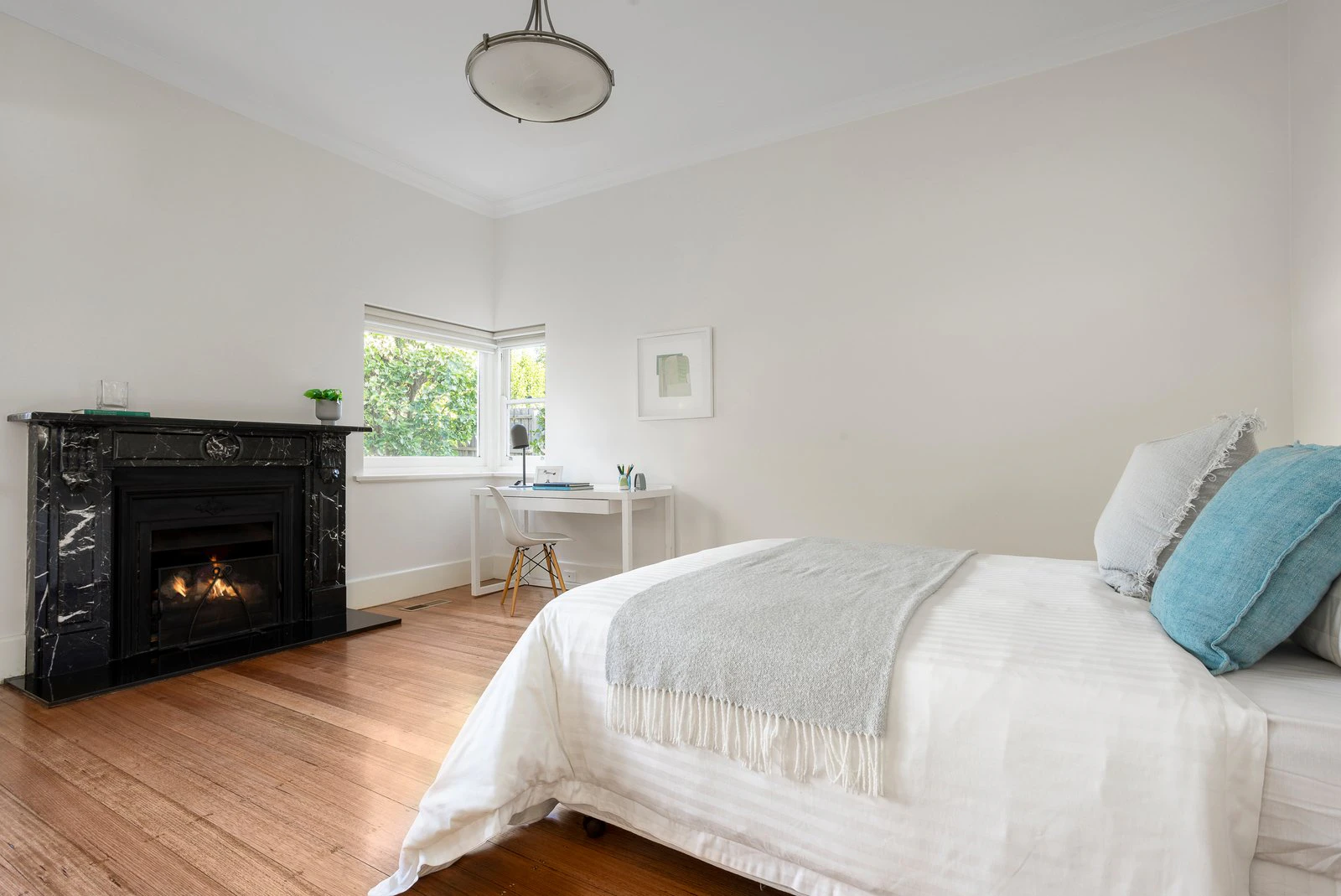 4 Yeovil Road, Glen Iris, 3146