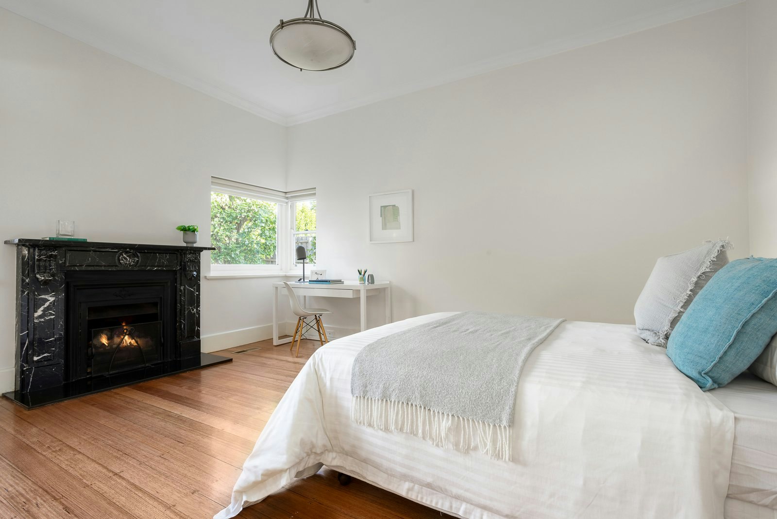 4 Yeovil Road, Glen Iris, 3146