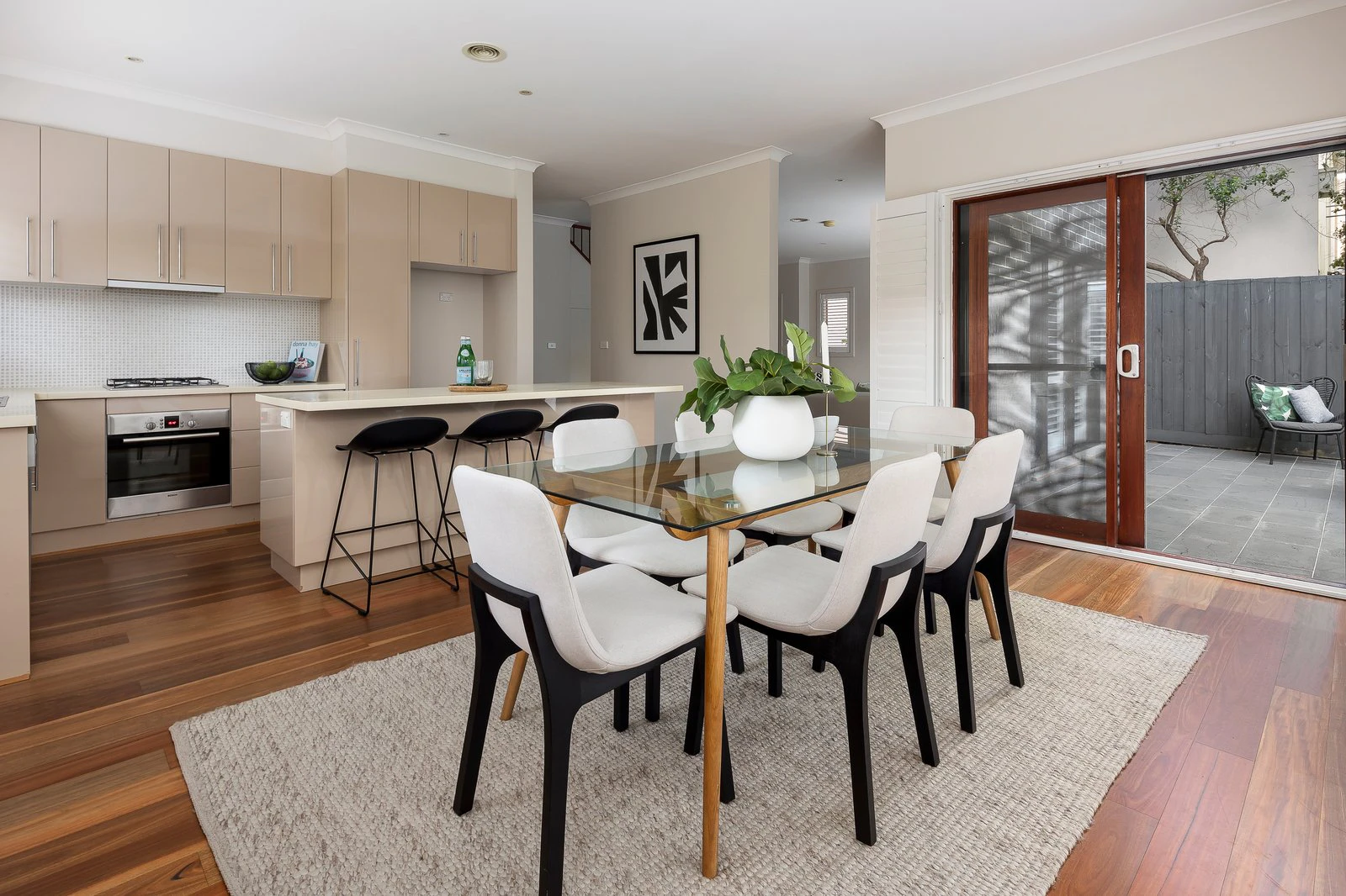 16/410 Waverley Road, Malvern East, 3145