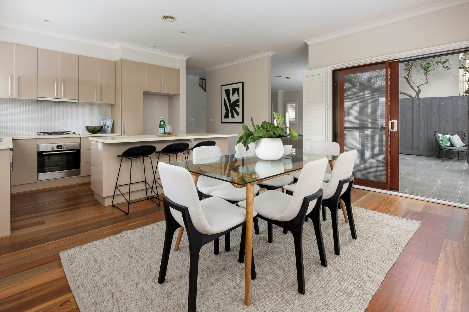 16/410 Waverley Road, Malvern East, 3145