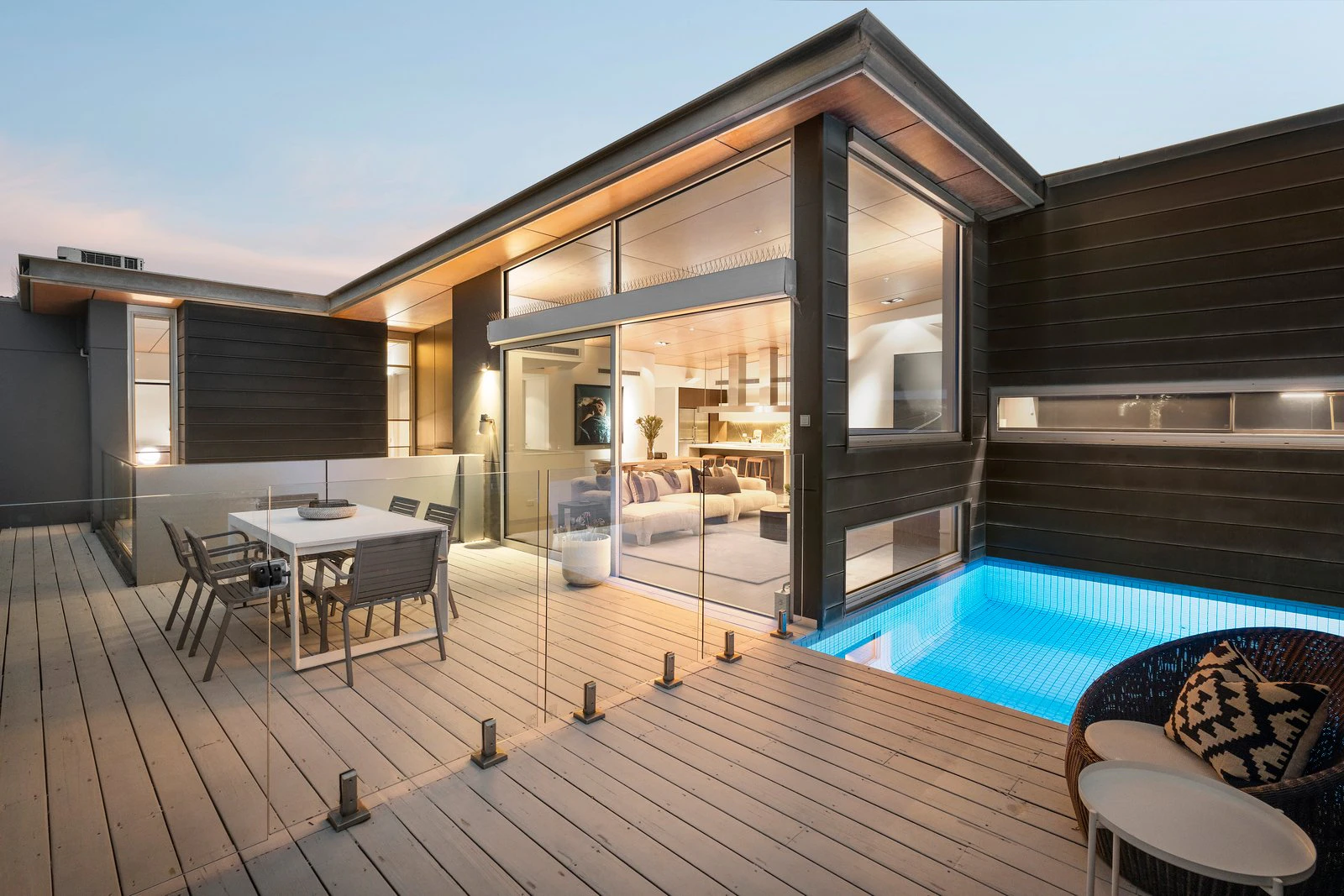 2/143 Cecil Street, South Melbourne, 3205