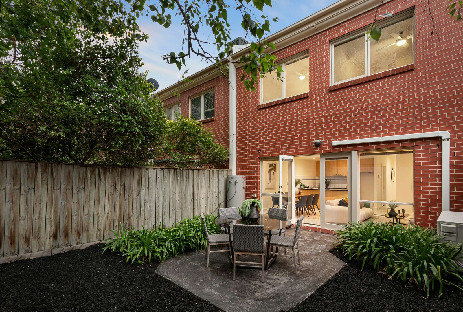 15 Continental Way, Prahran, 3181