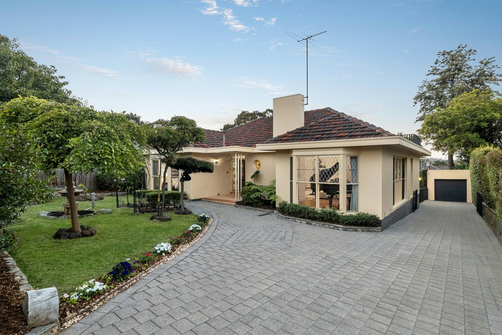 3 Cascade Drive, Kew East, 3102