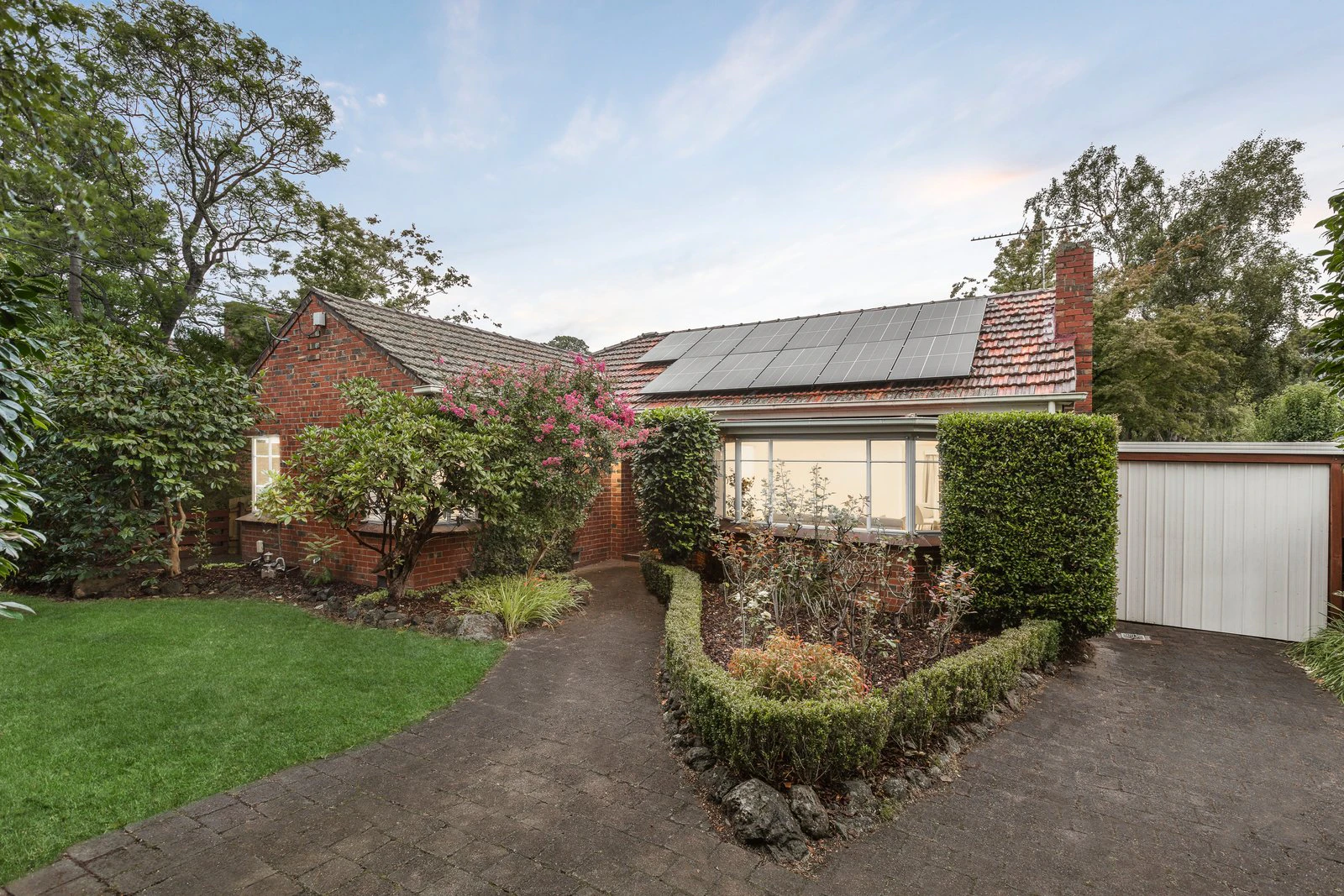 10 Trafalgar Street, Mont Albert, VIC