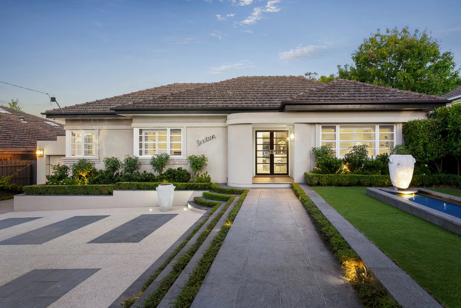 16 Black Street, Mont Albert, VIC
