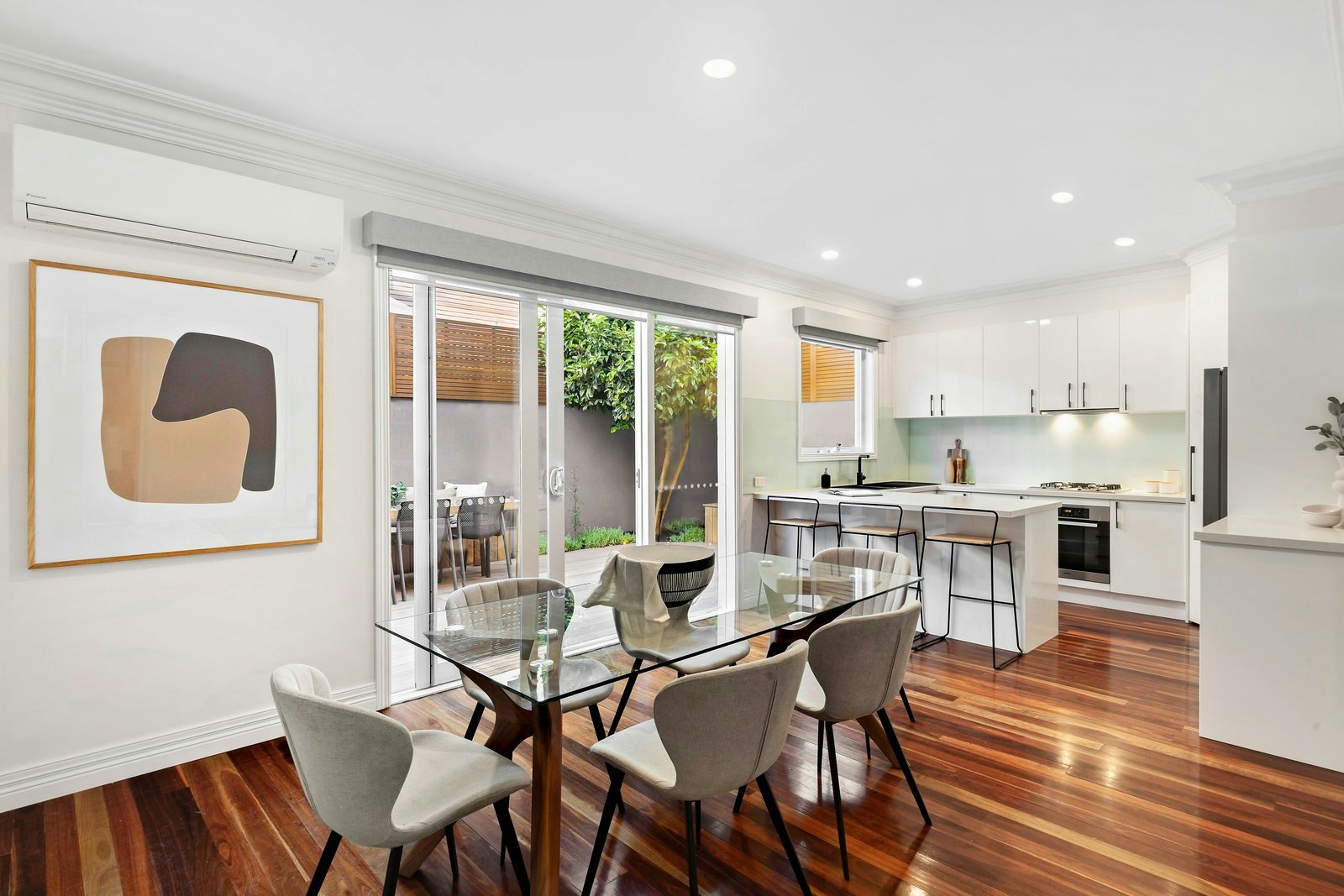 Residence 3/12 Barlow Street, Port Melbourne, 3207