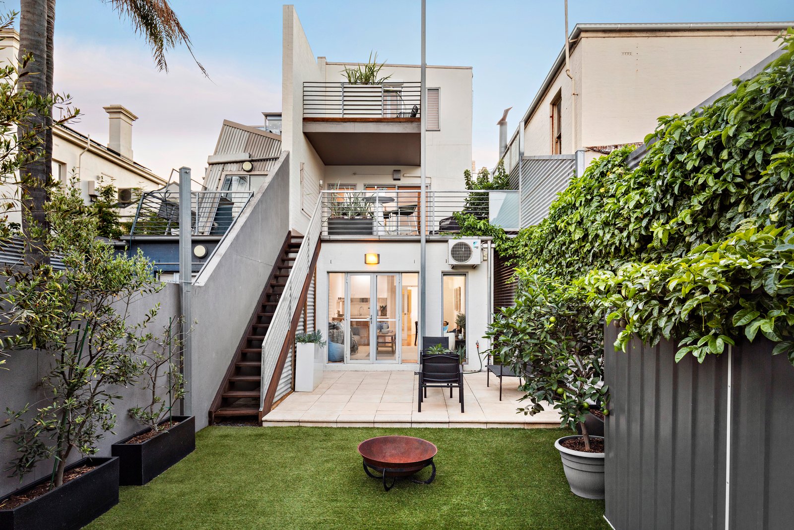 352 Graham Street, Port Melbourne - Thumbnail 2
