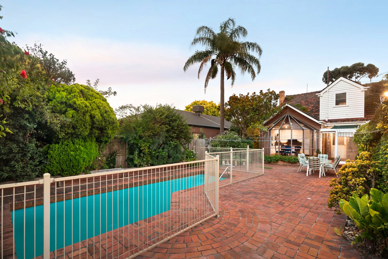4 Highbury Road, Burwood, VIC