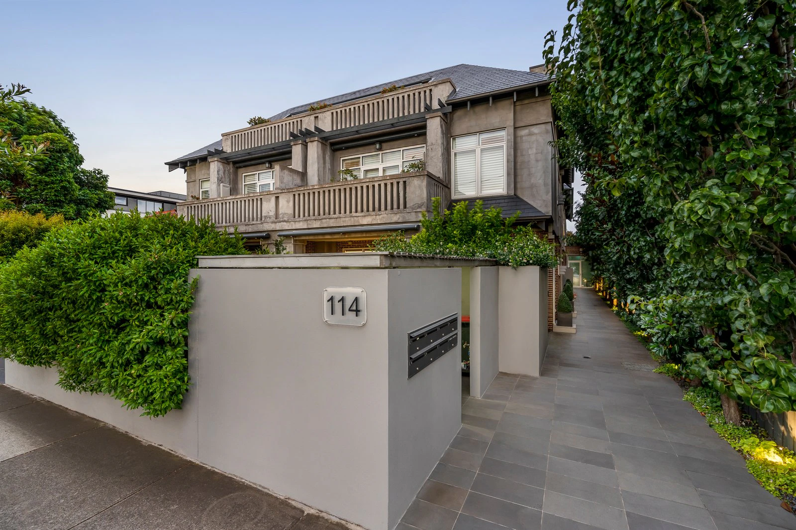 6/114 Burke Road, Malvern East, 3145