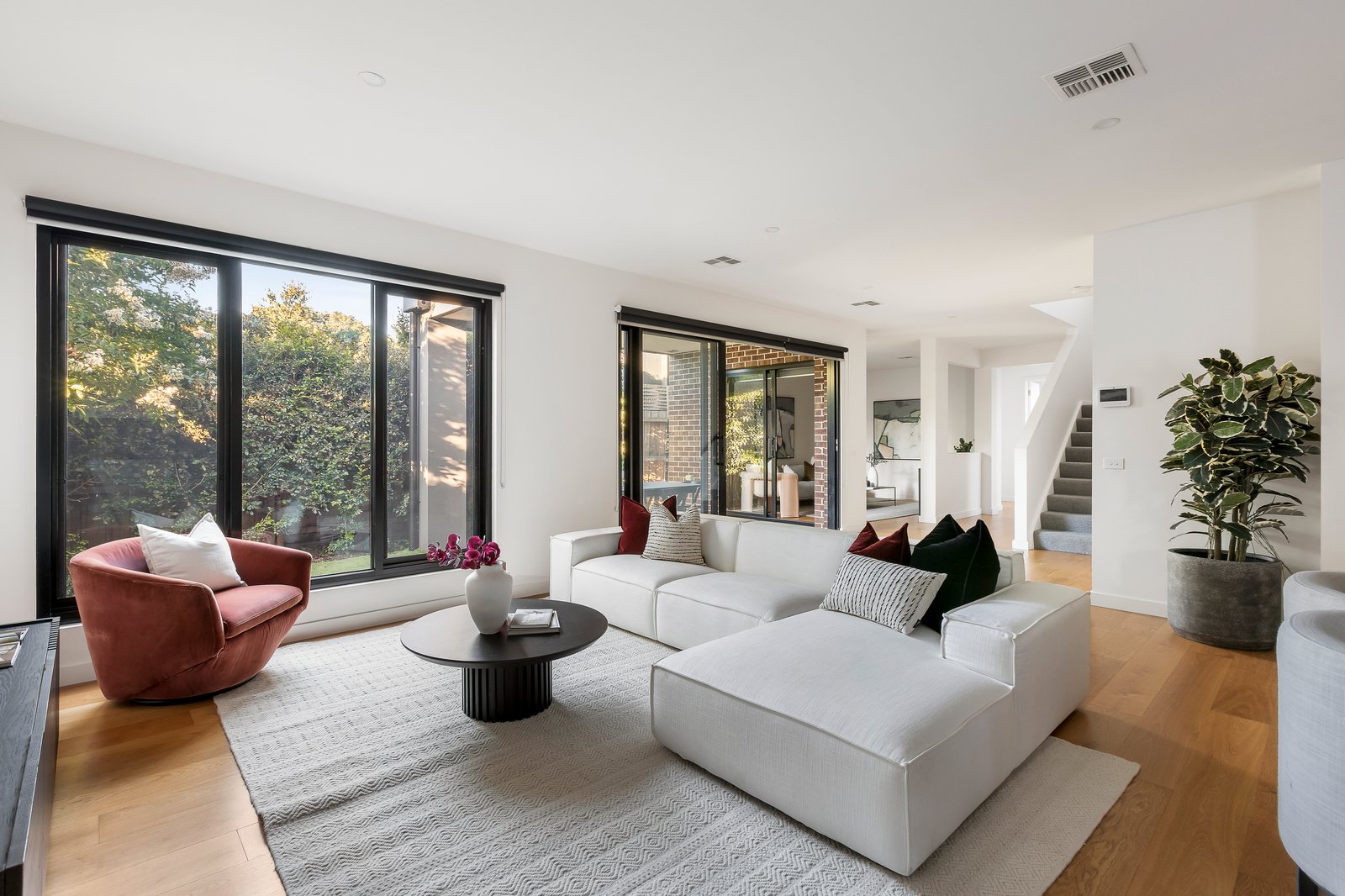 2/25 Alma Street, Malvern East - Thumbnail 3