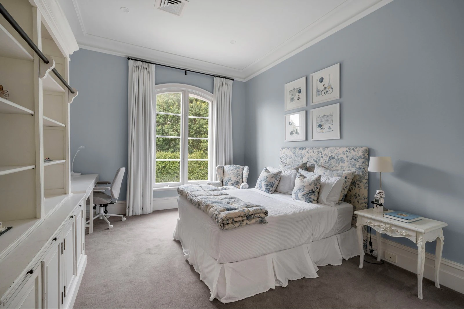 19 Selborne Road, Toorak, 3142