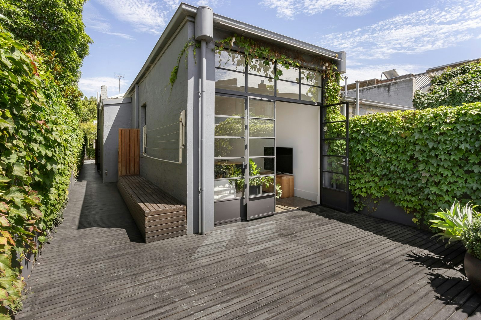 2 Macfarlan Street, South Yarra, VIC