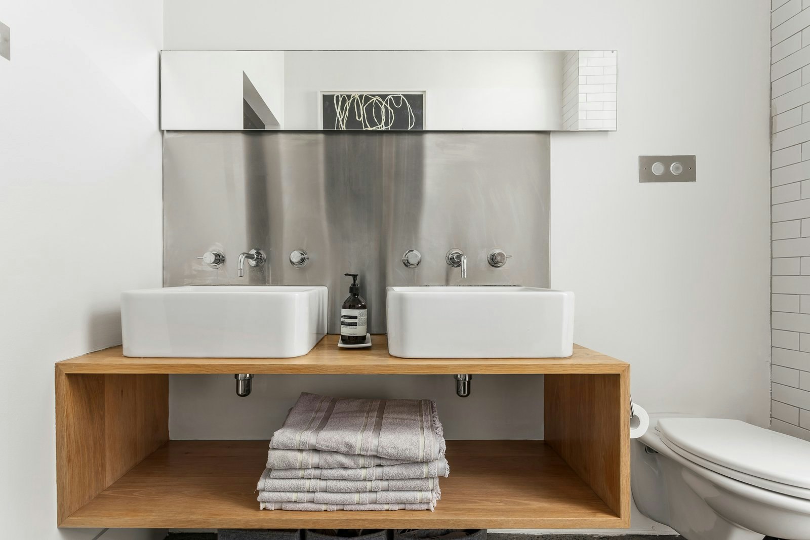 2 Macfarlan Street, South Yarra, VIC