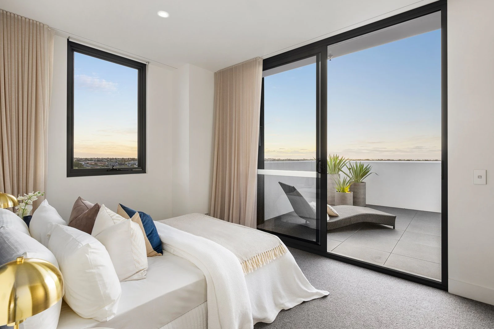 501/240 McKinnon Road, Mckinnon, 3204