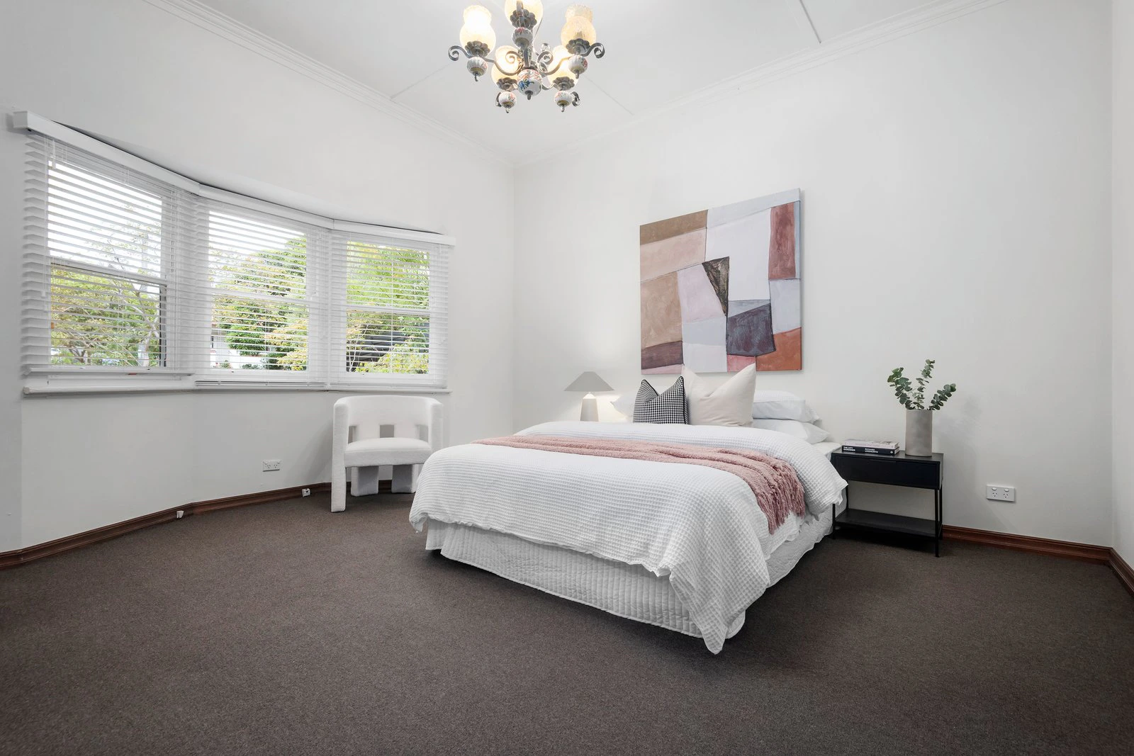 18 Lithgow Street, Glen Iris, 3146
