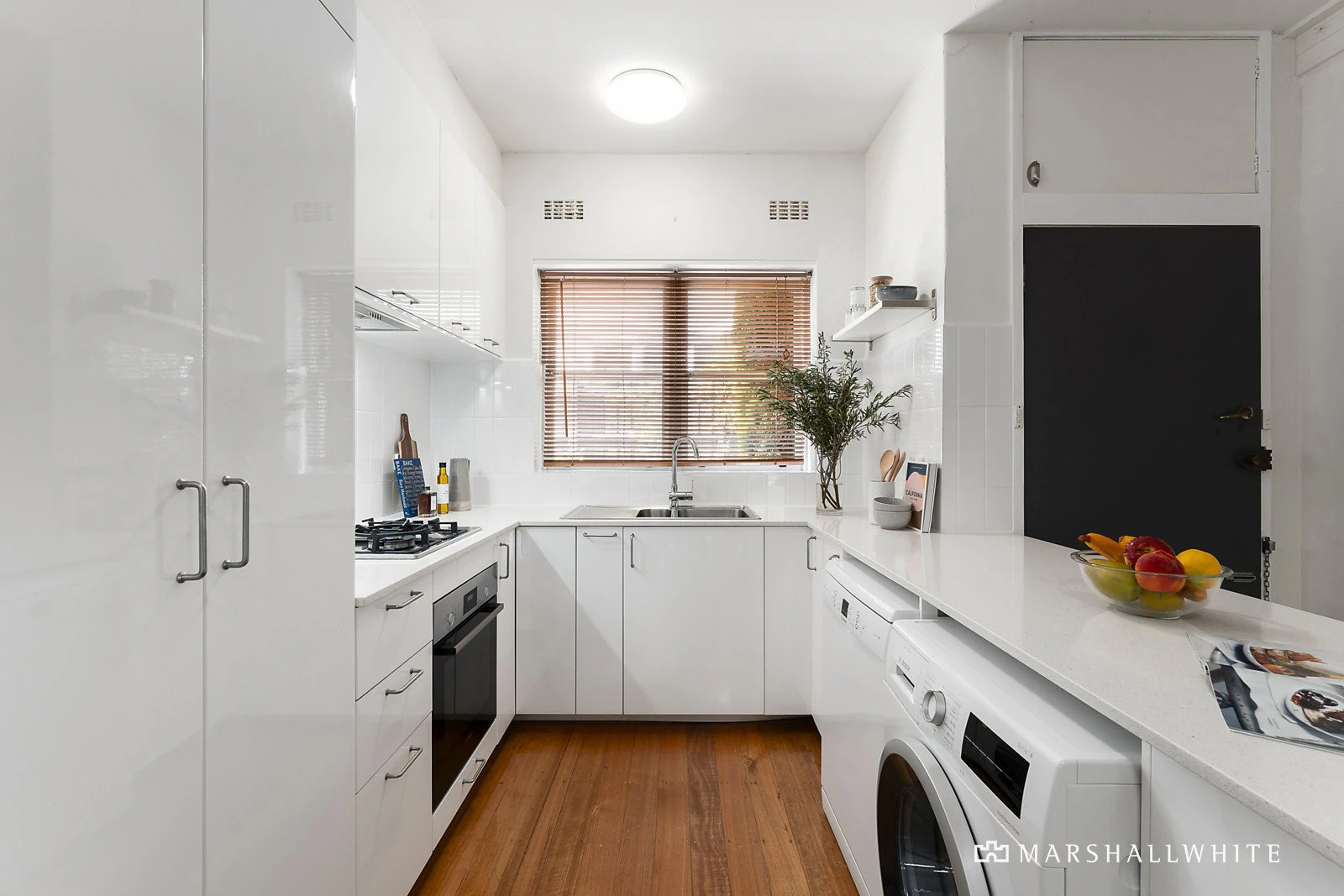 2/18 Marshall Avenue, Kew, VIC