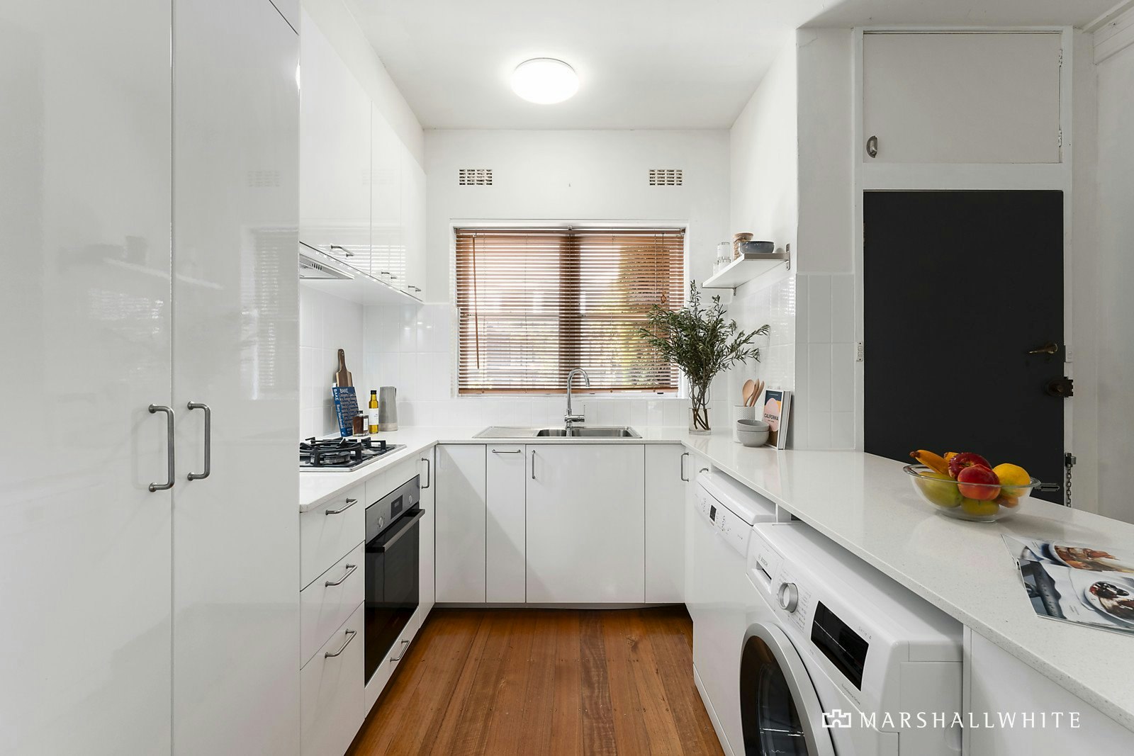 2/18 Marshall Avenue, Kew, VIC