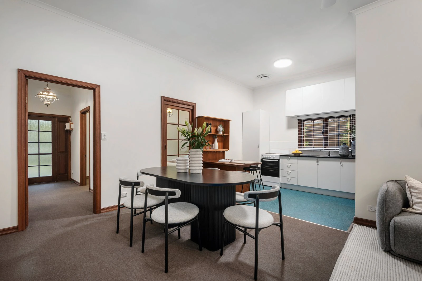 18 Lithgow Street, Glen Iris, 3146