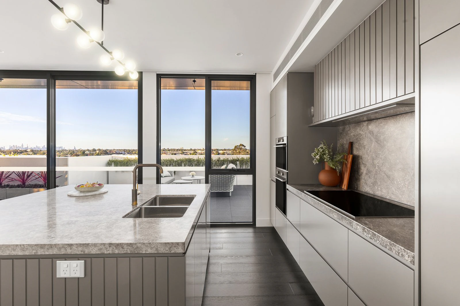 501/240 McKinnon Road, Mckinnon, 3204