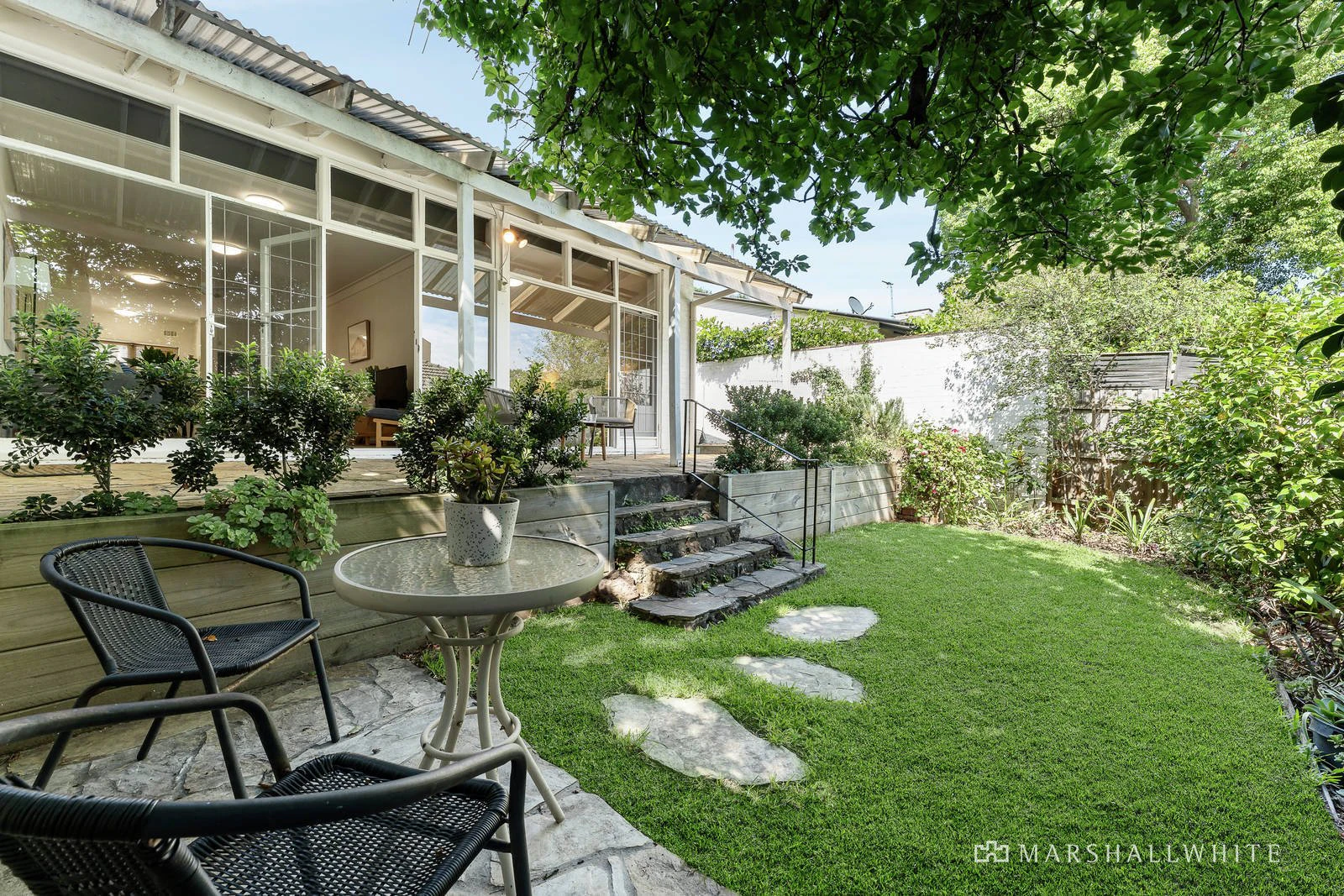 2/18 Marshall Avenue, Kew, VIC