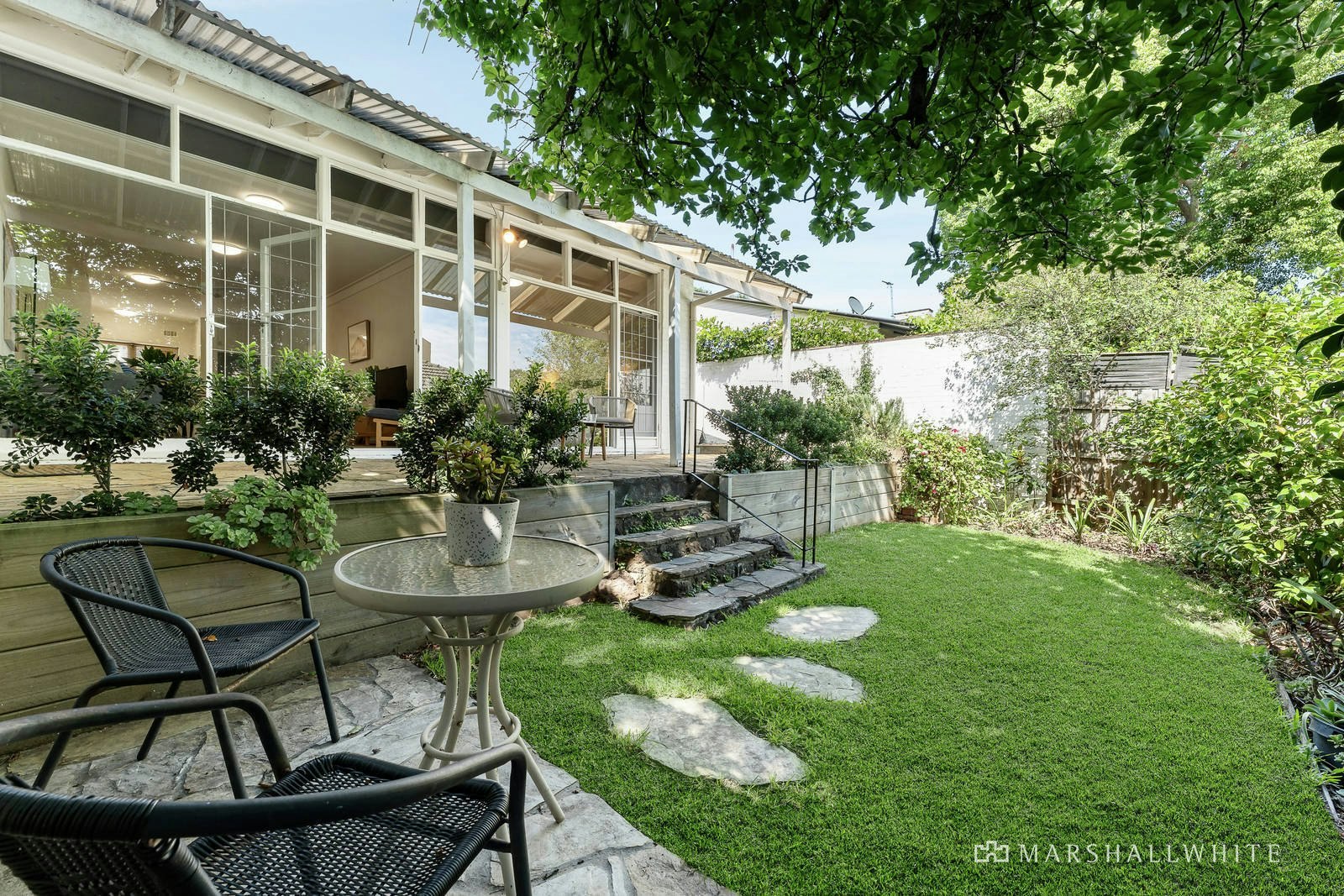 2/18 Marshall Avenue, Kew, VIC