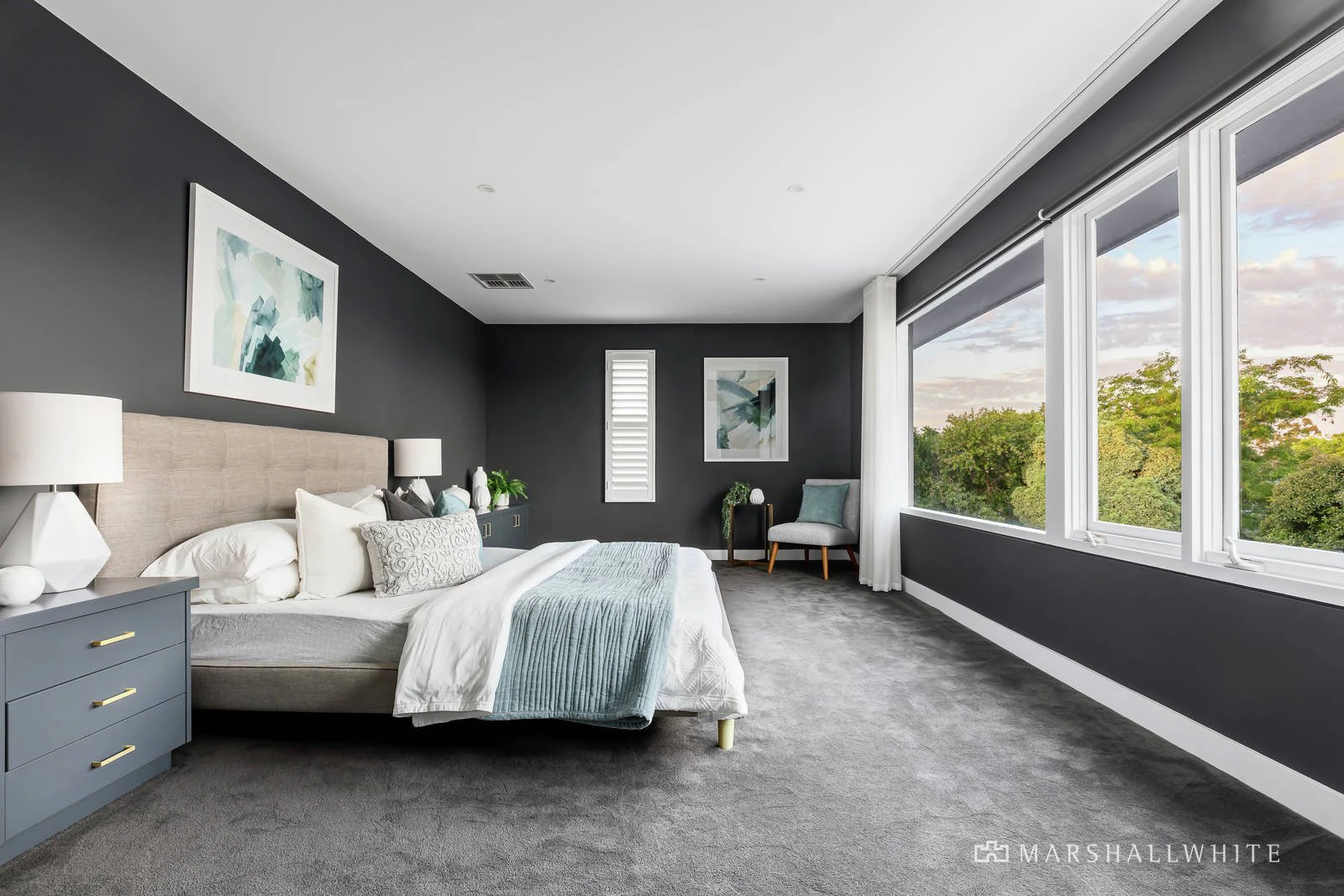 18 Moore Street, Box Hill South, 3128