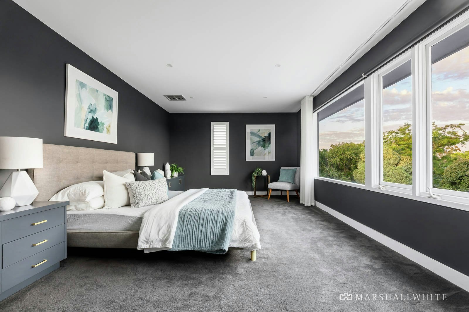 18 Moore Street, Box Hill South, 3128