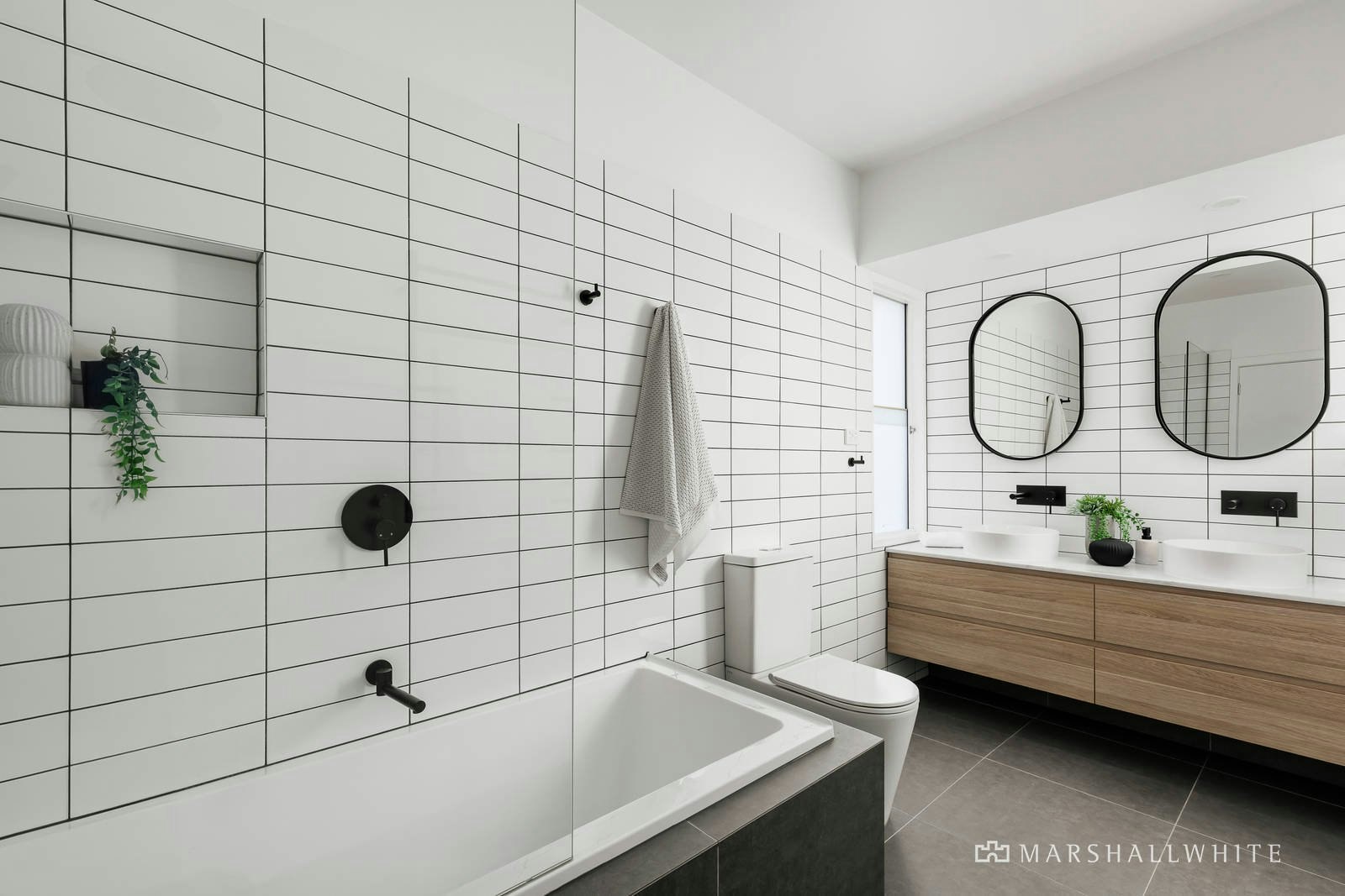 18 Moore Street, Box Hill South, 3128