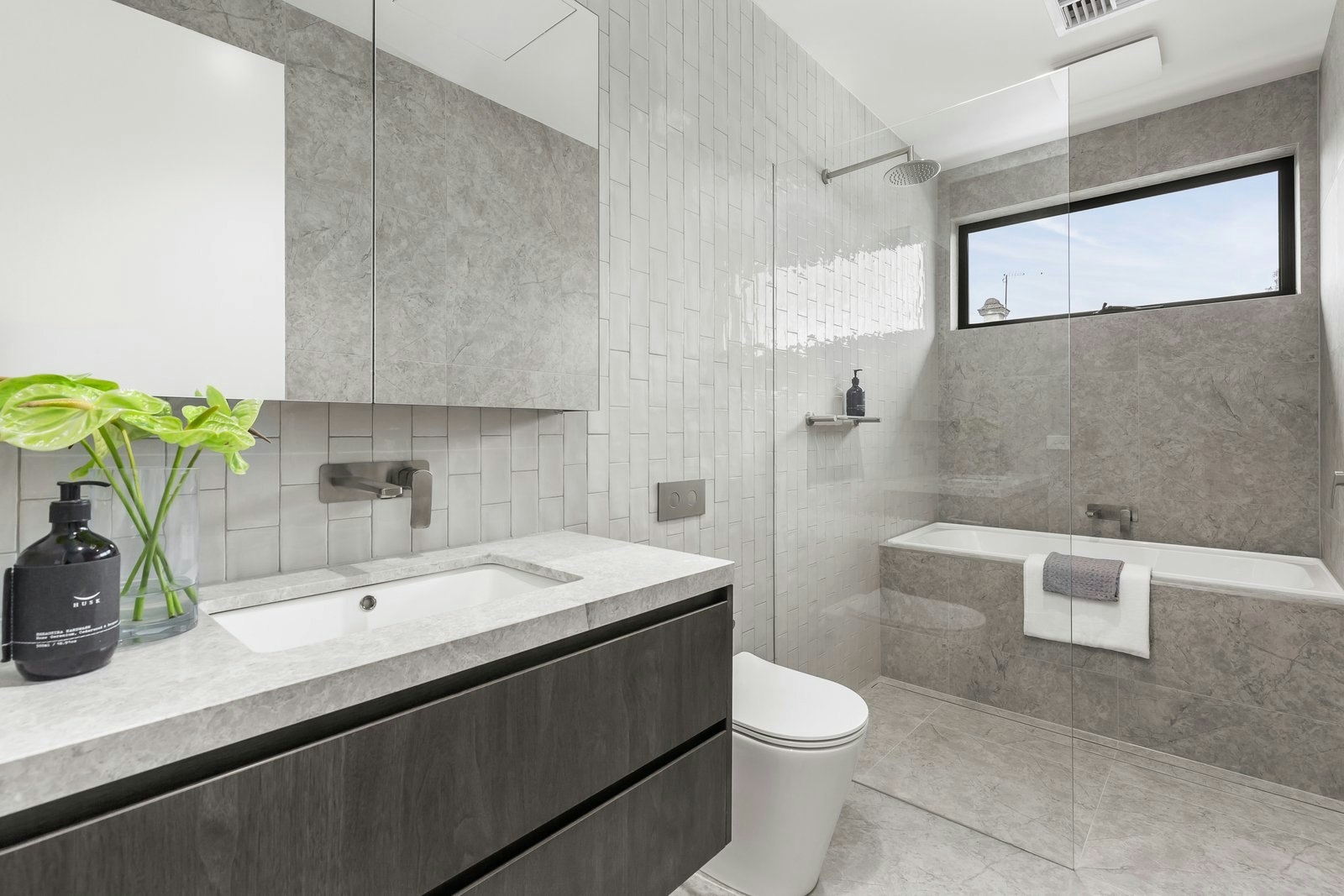 1/2 Fordham Avenue, Camberwell, 3124