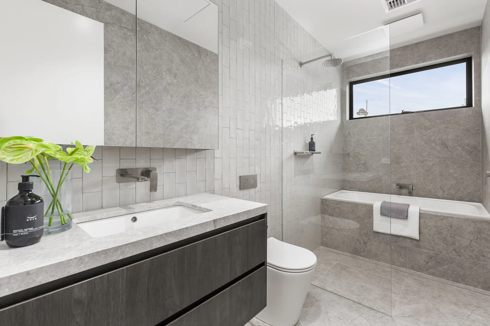 1/2 Fordham Avenue, Camberwell, 3124