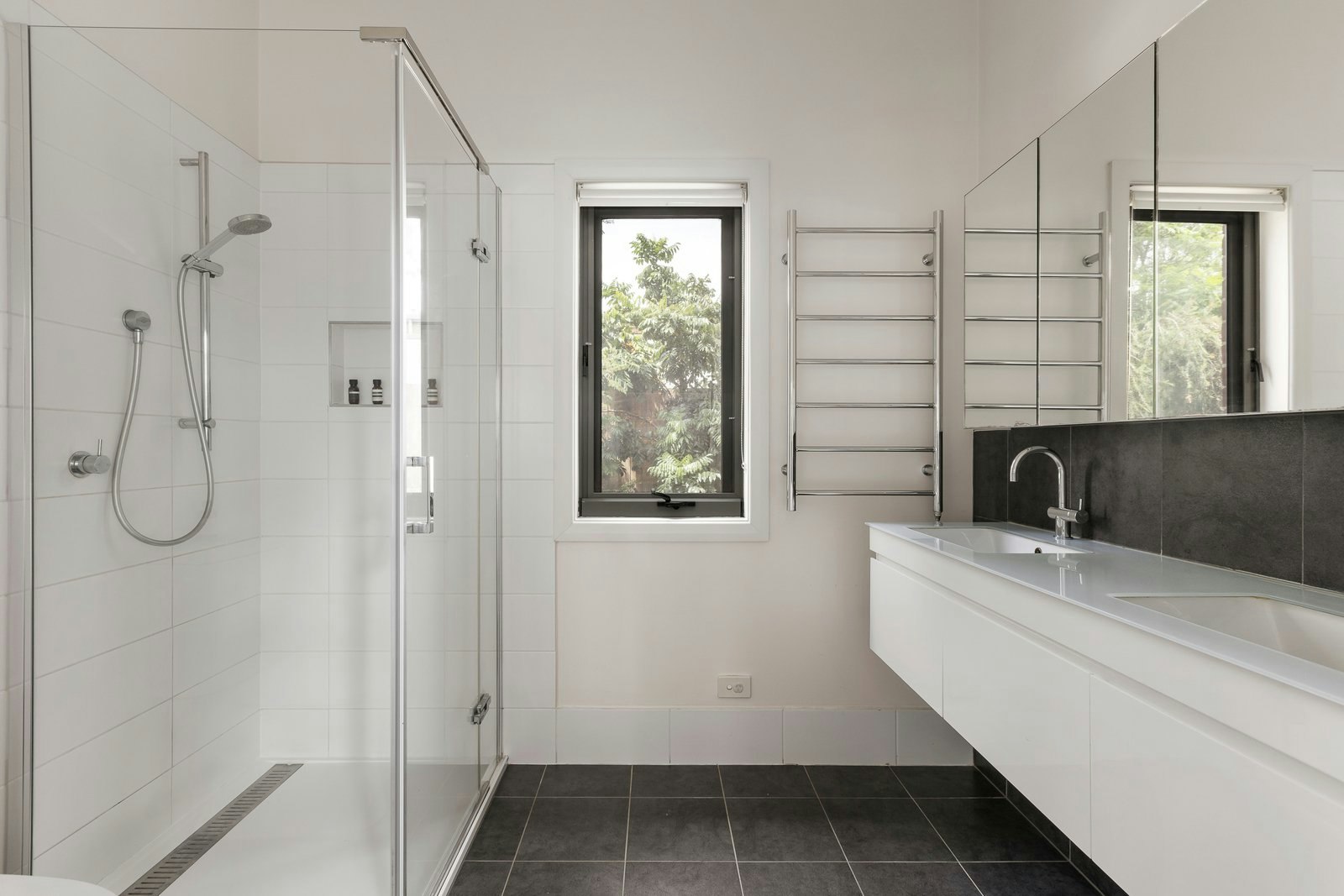 38 Irymple Avenue, Kew East, VIC